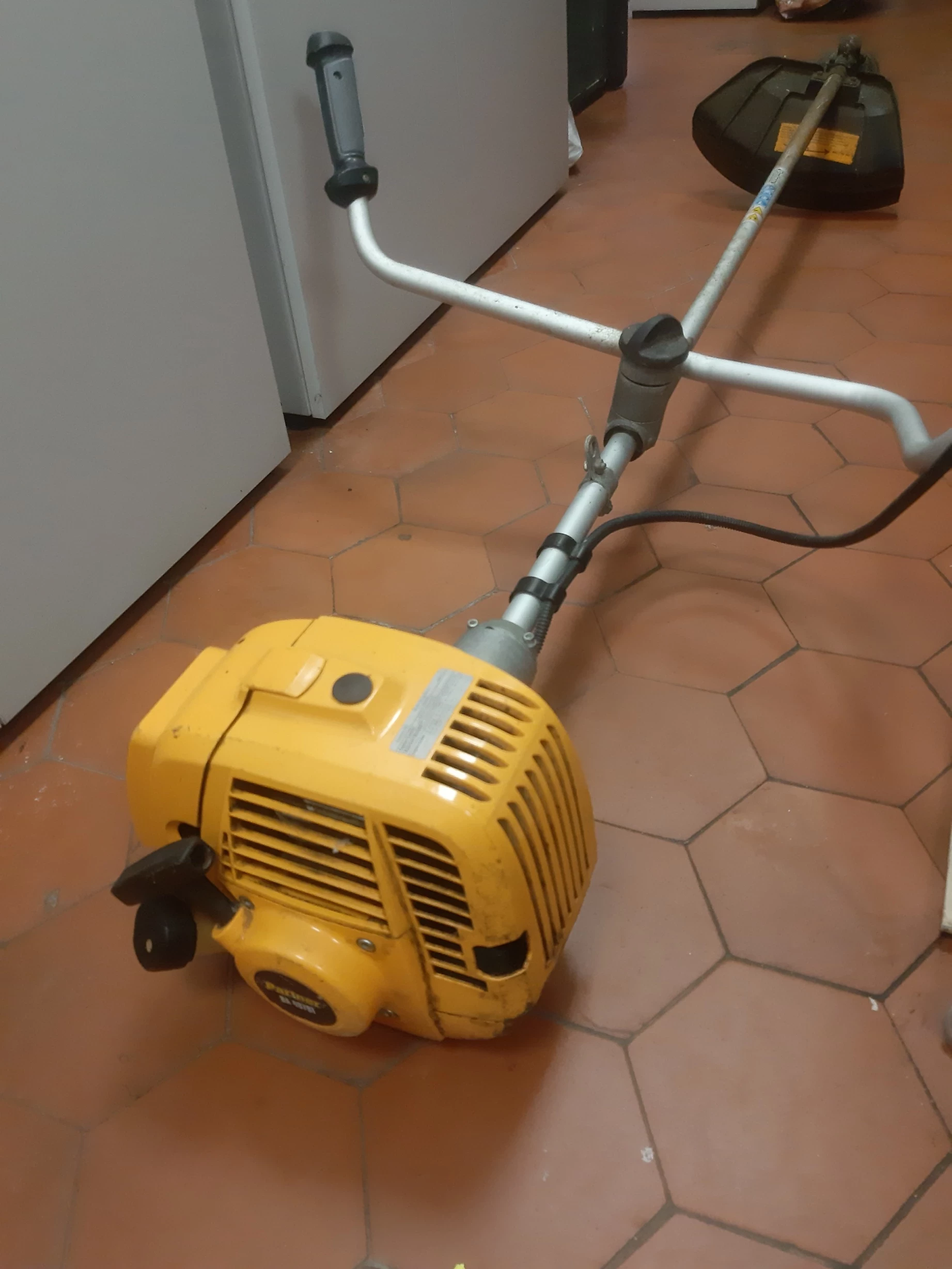 kosa-spalinowa-partner-ba-407-bt-stan-uzywany