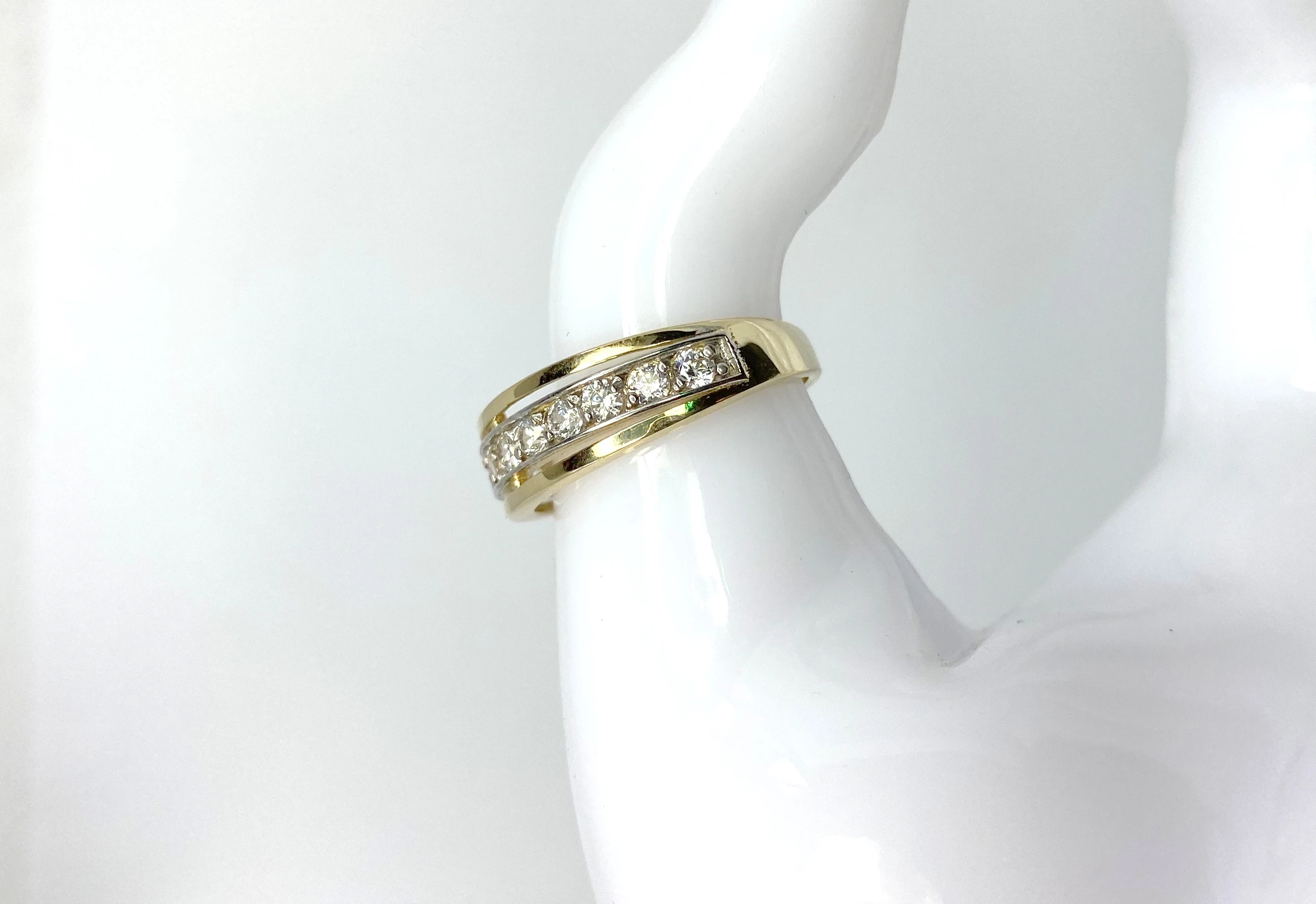 okazaly-zloty-pierscionek-z-cyrkoniami-58530520-stan-uzywany