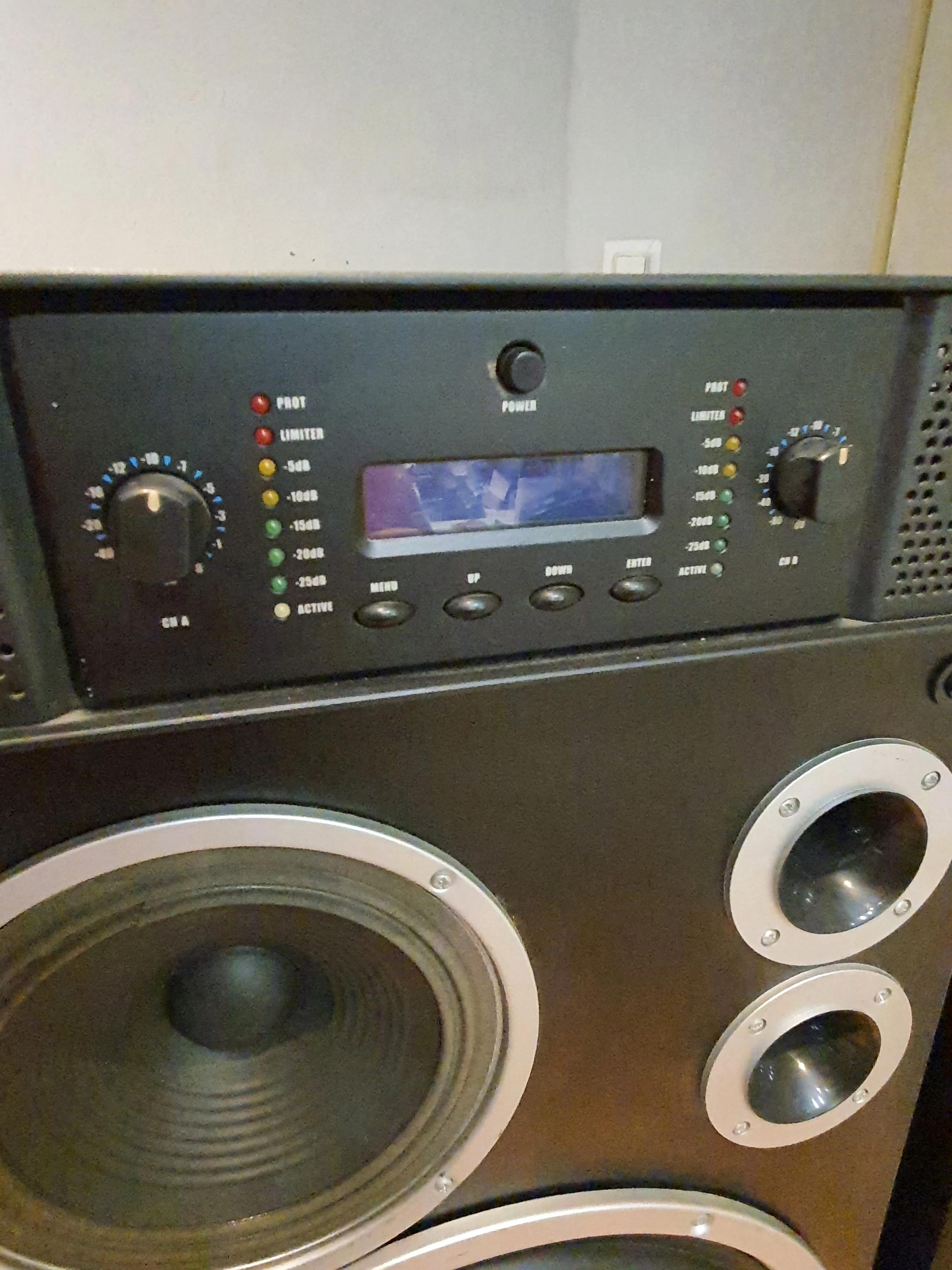 amplituner-american-audio-vx1500-2-duze-glosniki-stan-uzywany