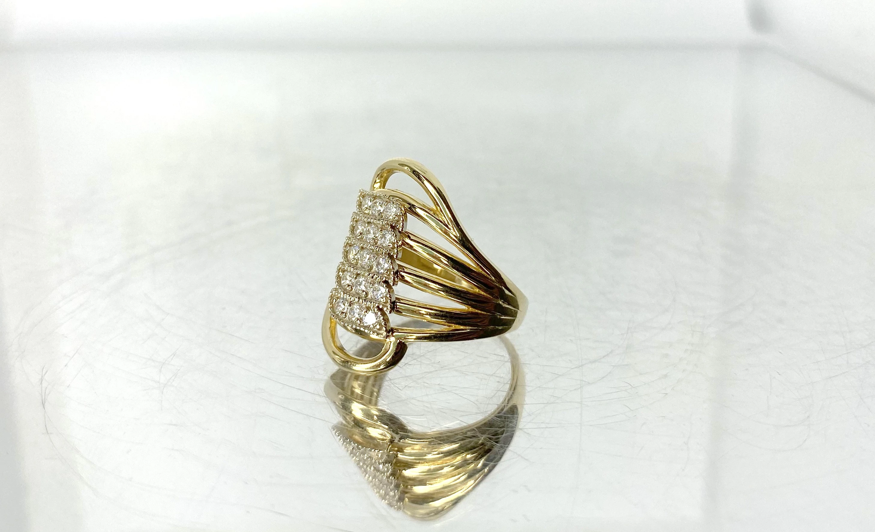 sliczny-zloty-pierscionek-z-cyrkoniami-585-382g-marka-inna-marka