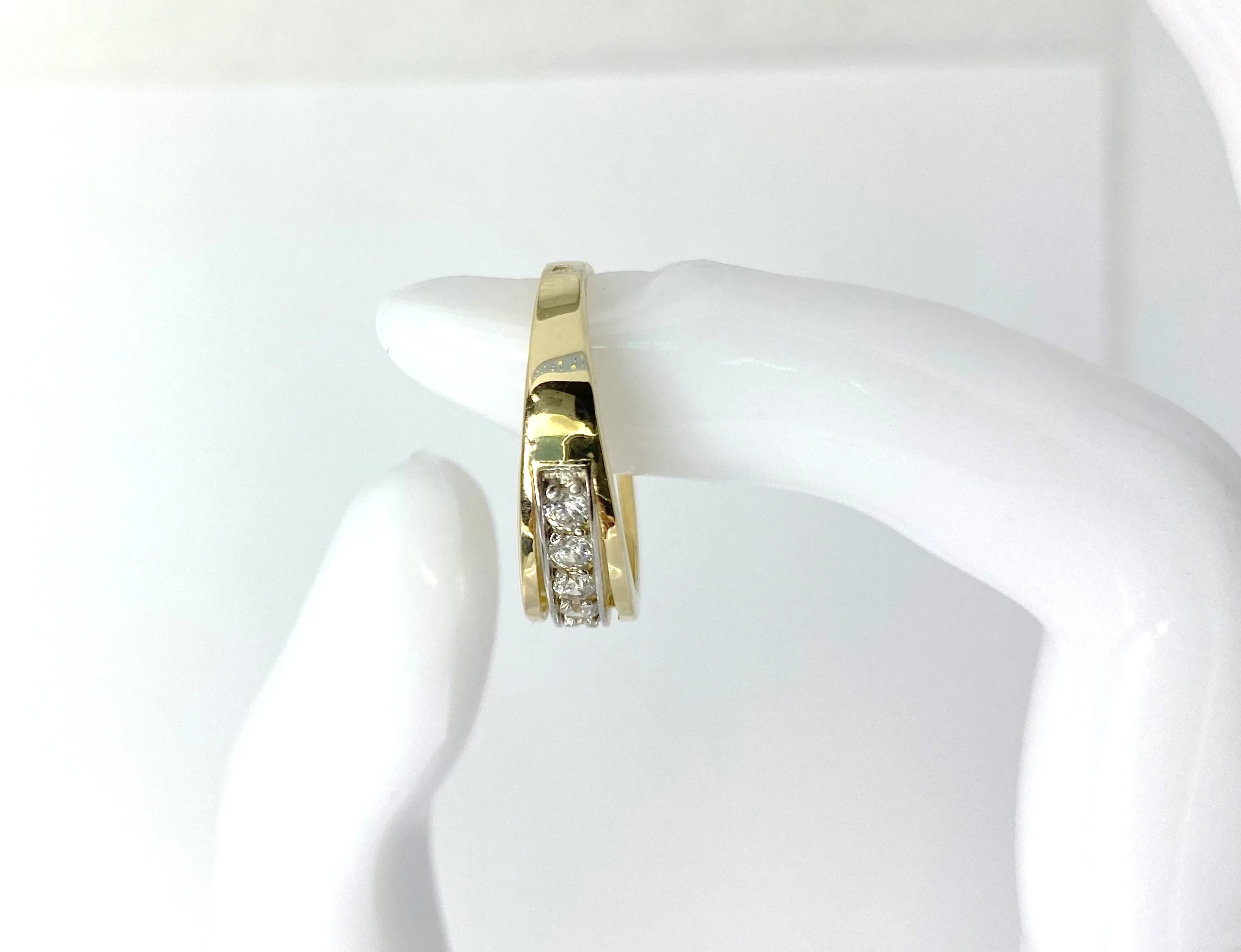 okazaly-zloty-pierscionek-z-cyrkoniami-58530520-material-zloto