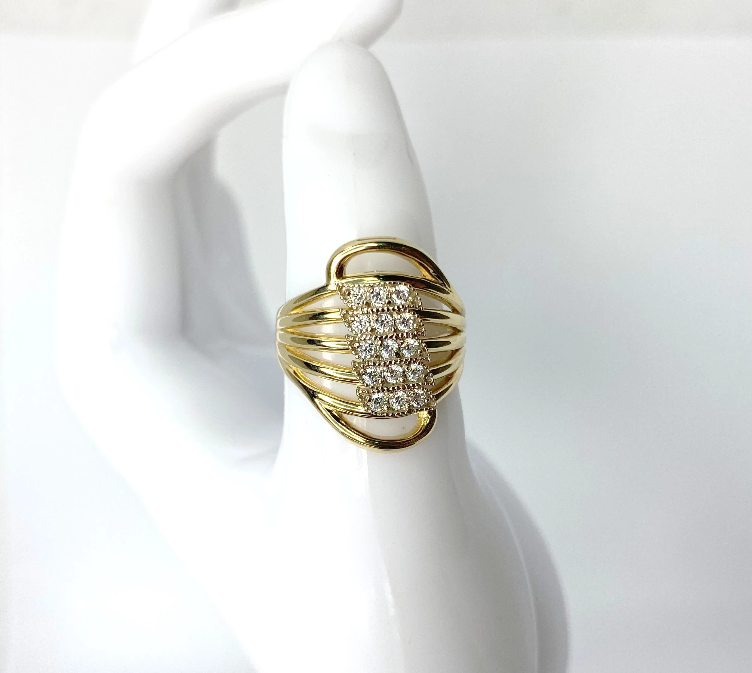 sliczny-zloty-pierscionek-z-cyrkoniami-585-382g-pilsudskiego-13a-sj-ostroleka