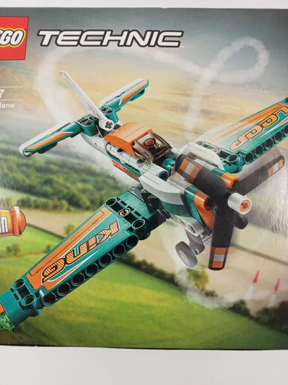 LEGO TECHNIC SAMOLOT ODRZUTOWIEC 42117 7+