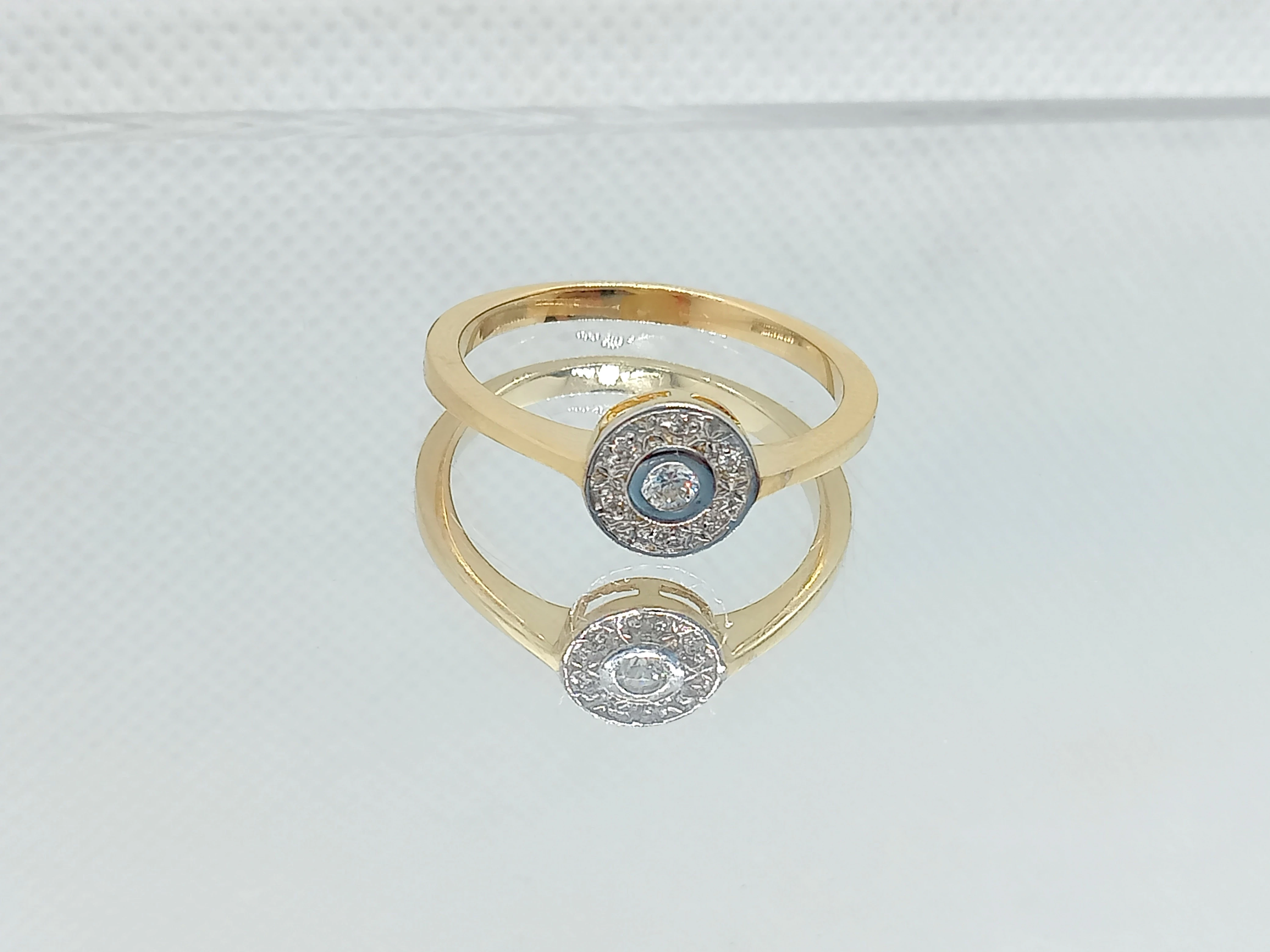 zloty-pierscionek-z-cyrkoniami-kolo-585-marka-inna-marka