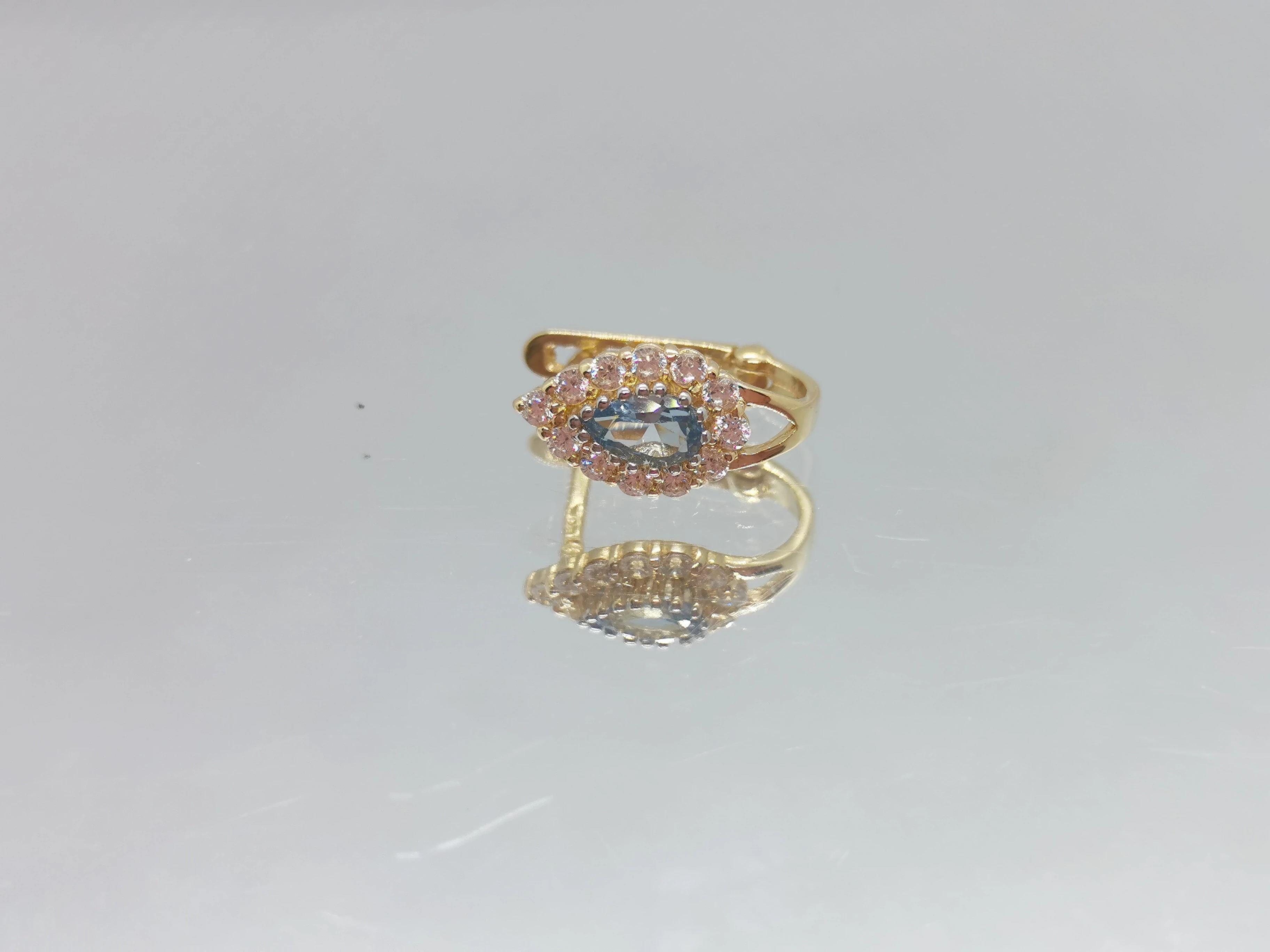 zlote-kolczyki-z-niebieskim-oczkiem-183g585-kamien-cyrkonia