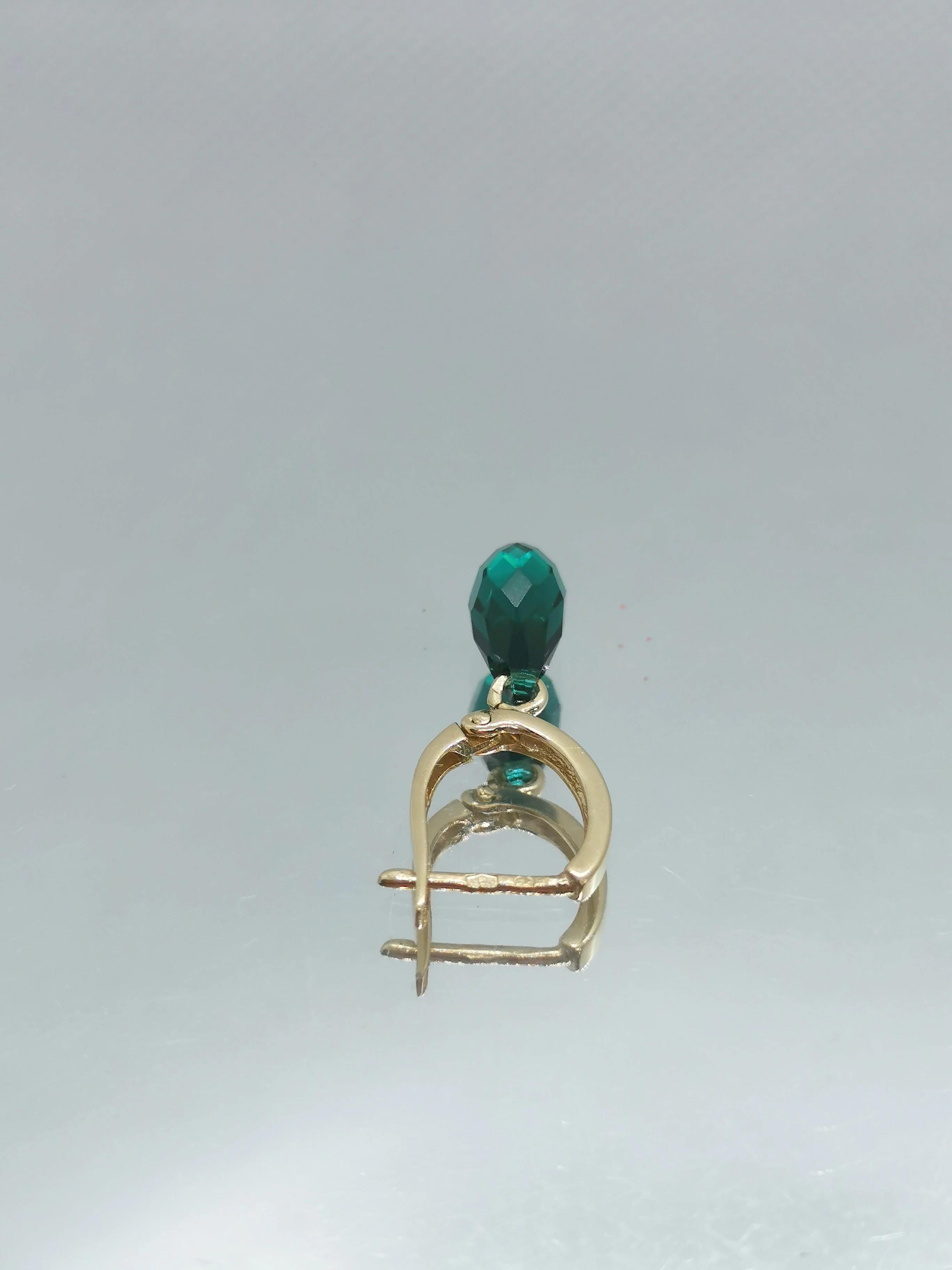 zlote-kolczyki-z-zielona-cyrkonia-234g585-rodzaj-wyrob-jubilerski