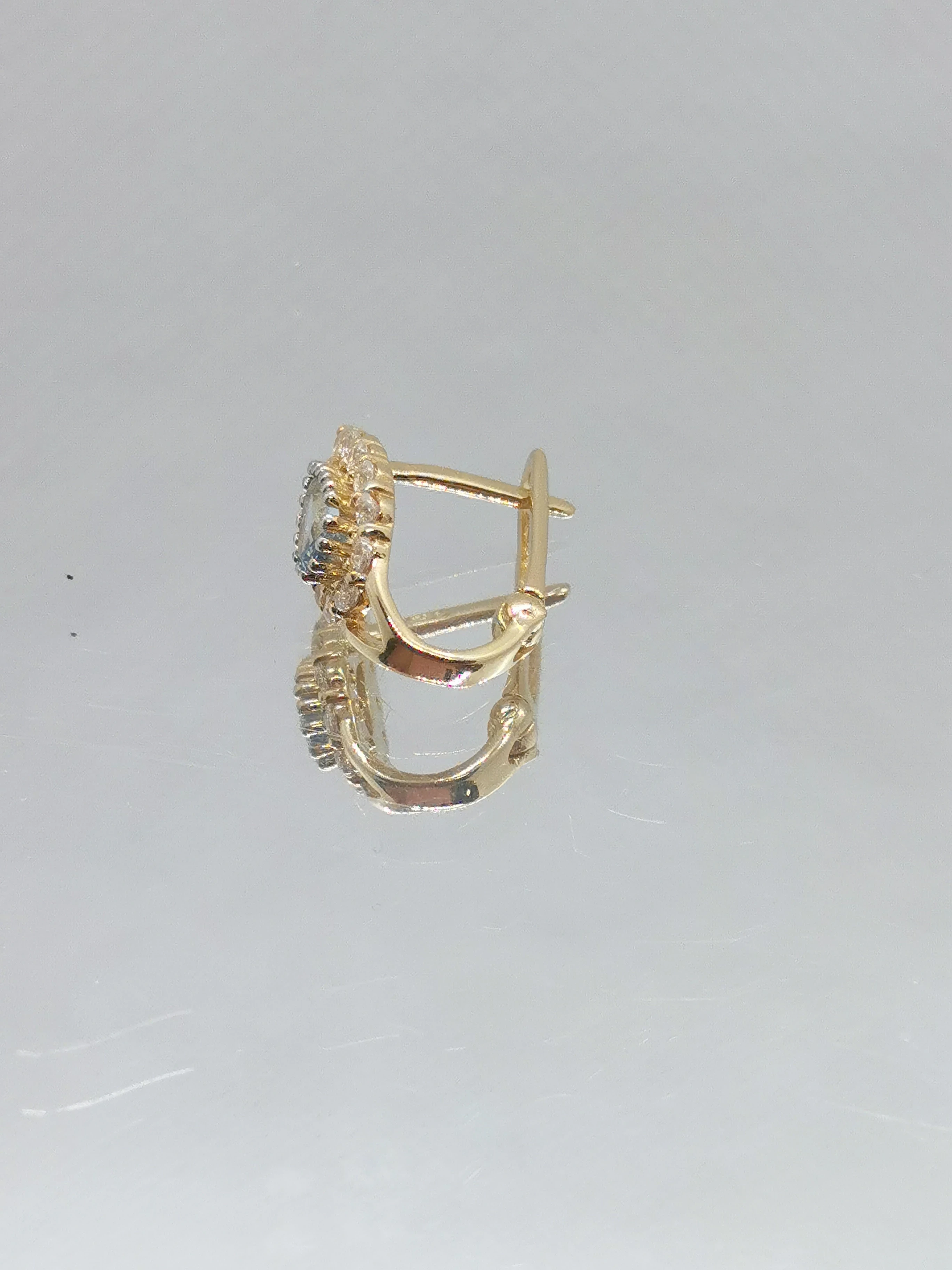 zlote-kolczyki-z-niebieskim-oczkiem-183g585-kolor-dominujacy-zloty