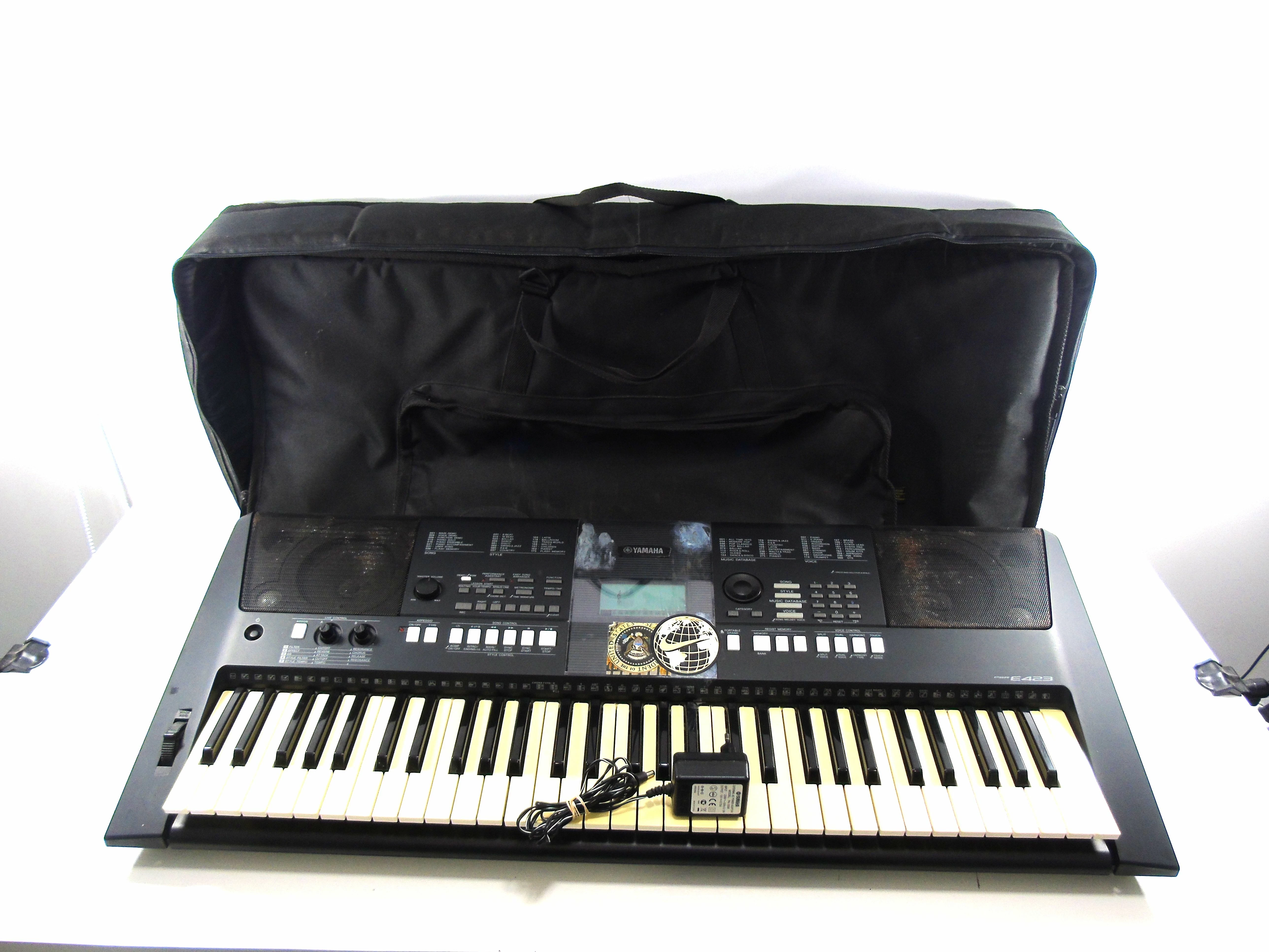 keyboard-yamaha-psr-e423-etui-plac-wolnosci-6-zuromin