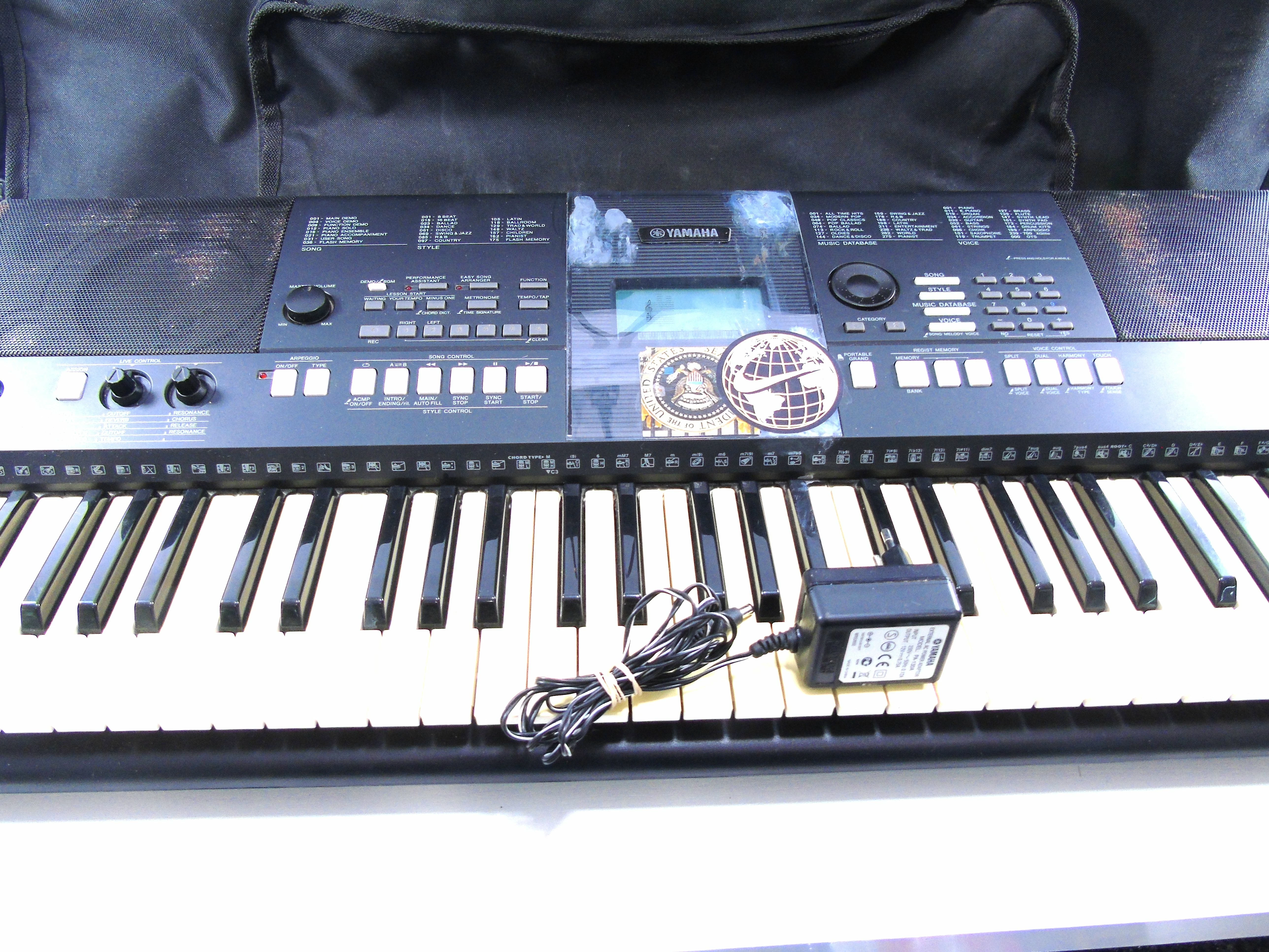 keyboard-yamaha-psr-e423-etui-marka-yamaha