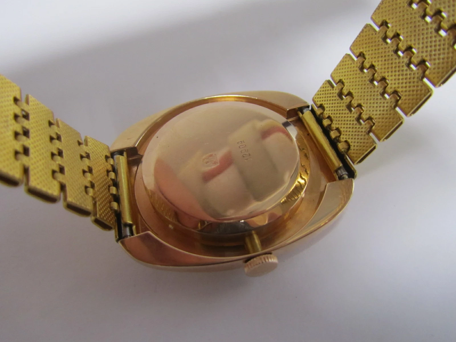 zegarek-rakieta-cccp-583-20g-zlota-mechanizm-mechaniczny