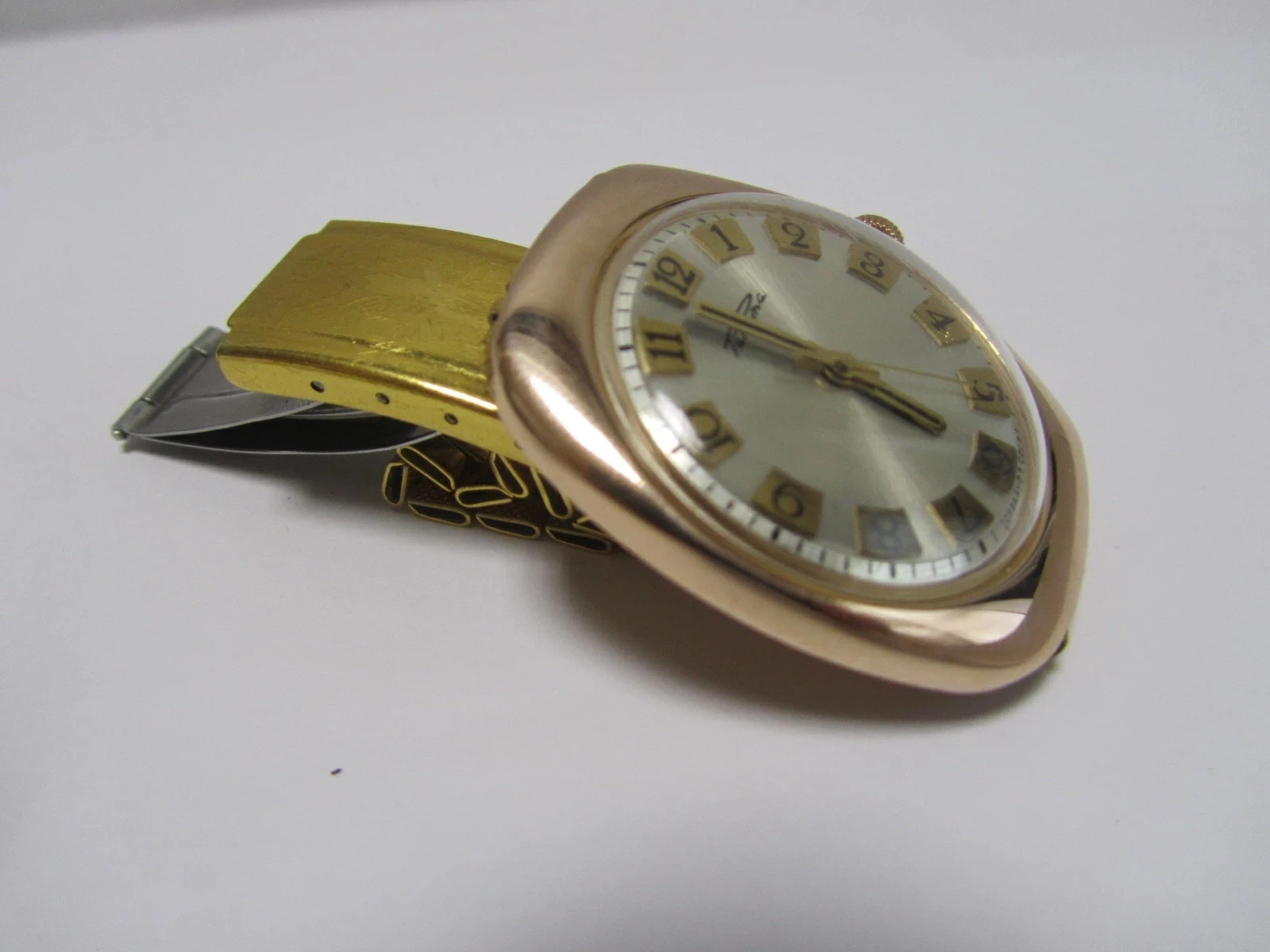 zegarek-rakieta-cccp-583-20g-zlota-typ-nareczny