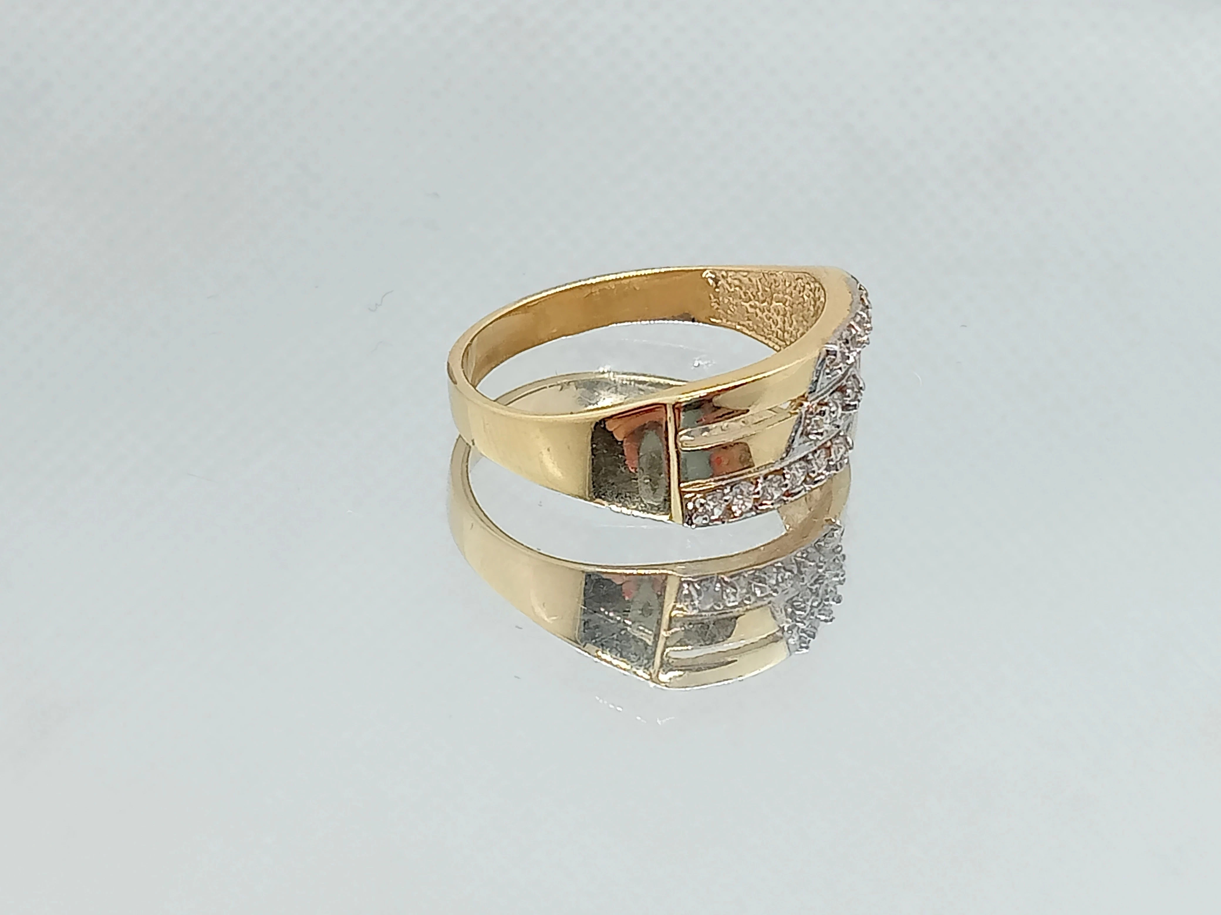 zloty-pierscionek-z-cyrkoniami-585-r14-rodzaj-wyrob-jubilerski