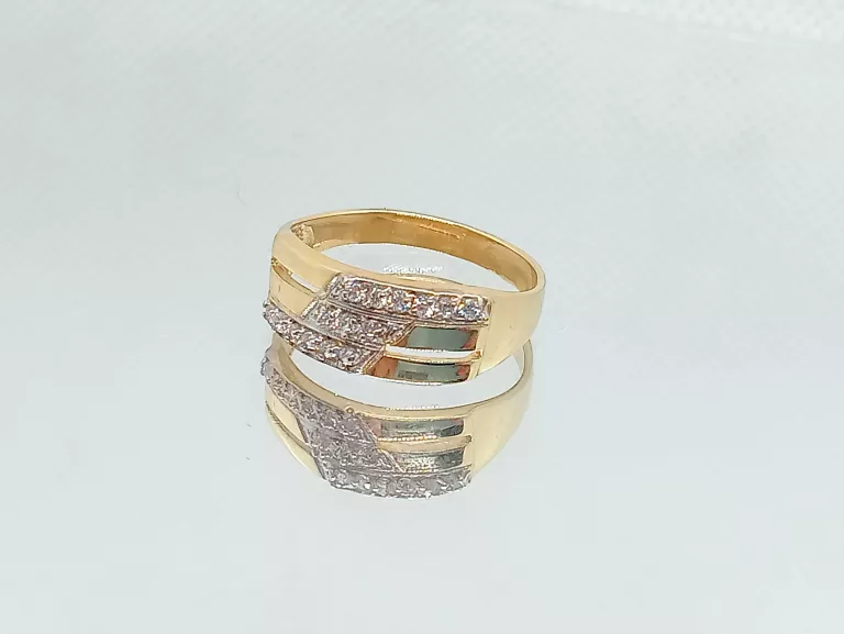 zloty-pierscionek-z-cyrkoniami-585-r14-kamien-inny-kamien