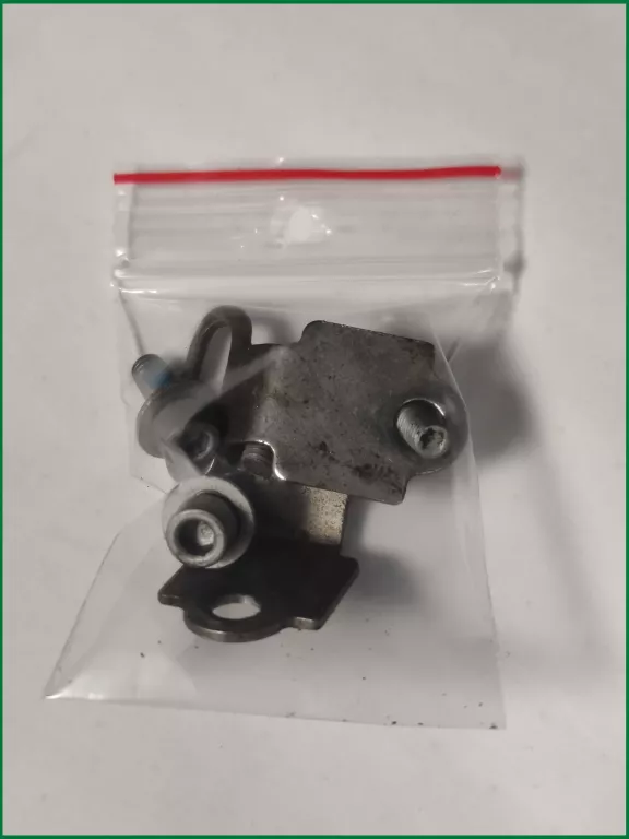 fotelik-rowerowy-btwin-z-bagaznikiem-cechy-dodatkowe-brak