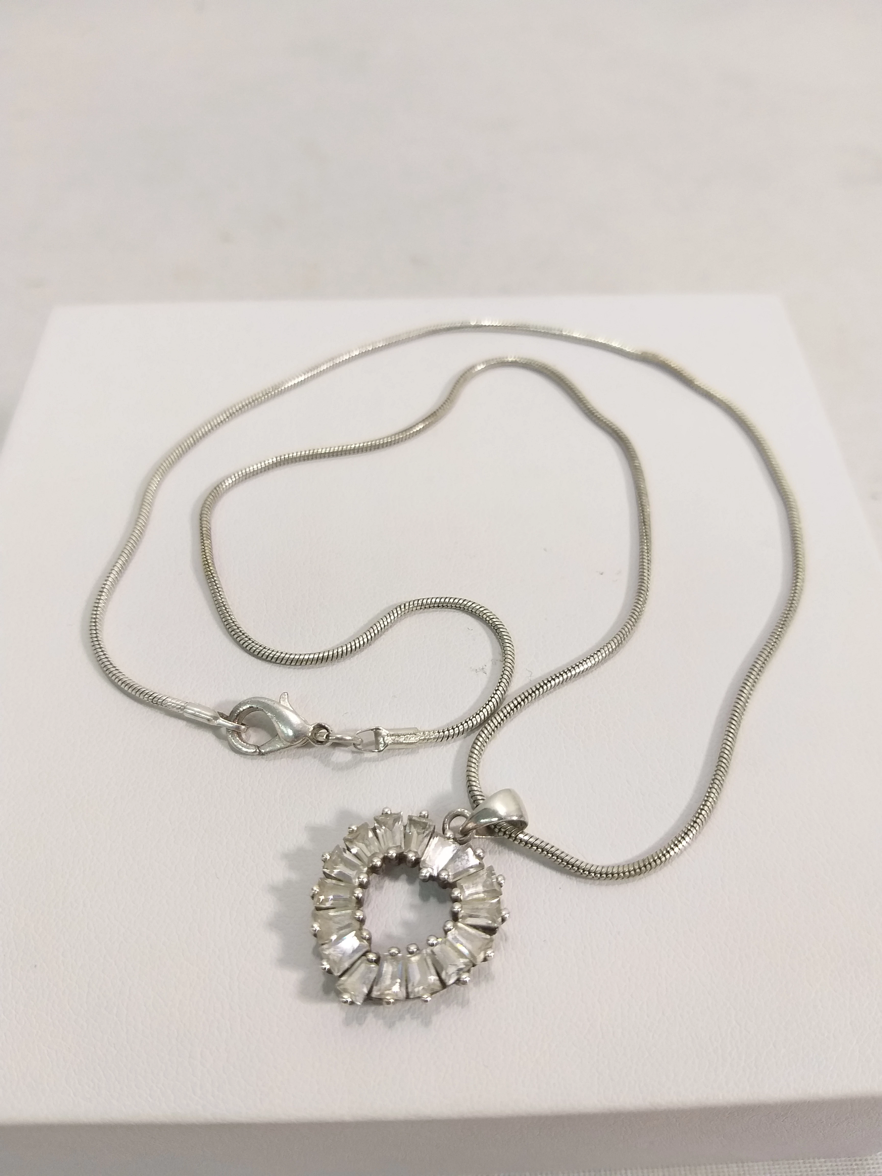 srebrny-lancuszek-z-zawieszka-925-986-g-50-cm-stan-11323-2