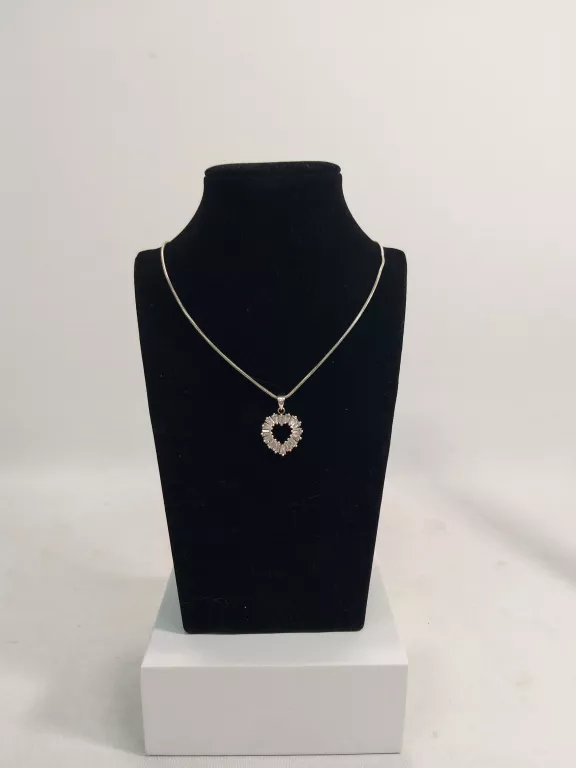 SREBRNY ŁAŃCUSZEK Z ZAWIESZKĄ 925 9.86 G 50 CM