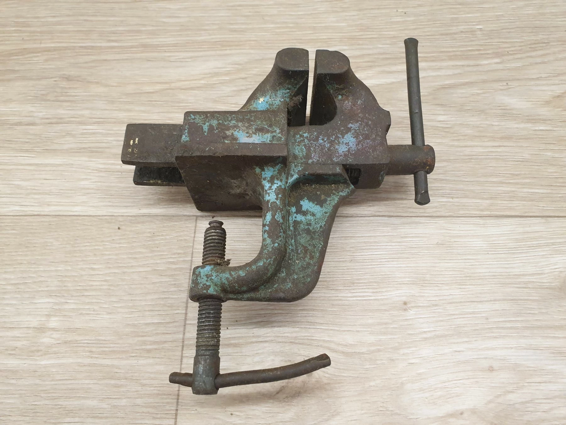 imadlo-male-szerokosc-szczek-50