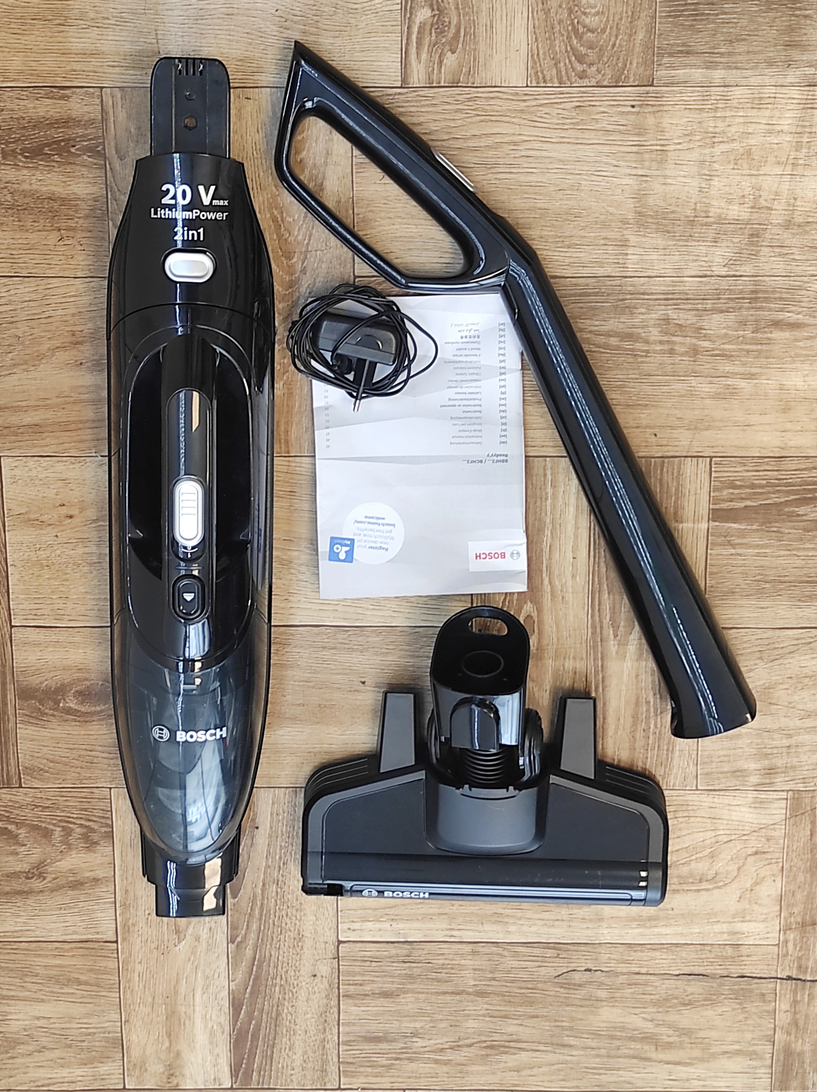 odkurzacz-bezprzewodowy-bosh-bchf220b-readyyy-kolor-dominujacy-czarny