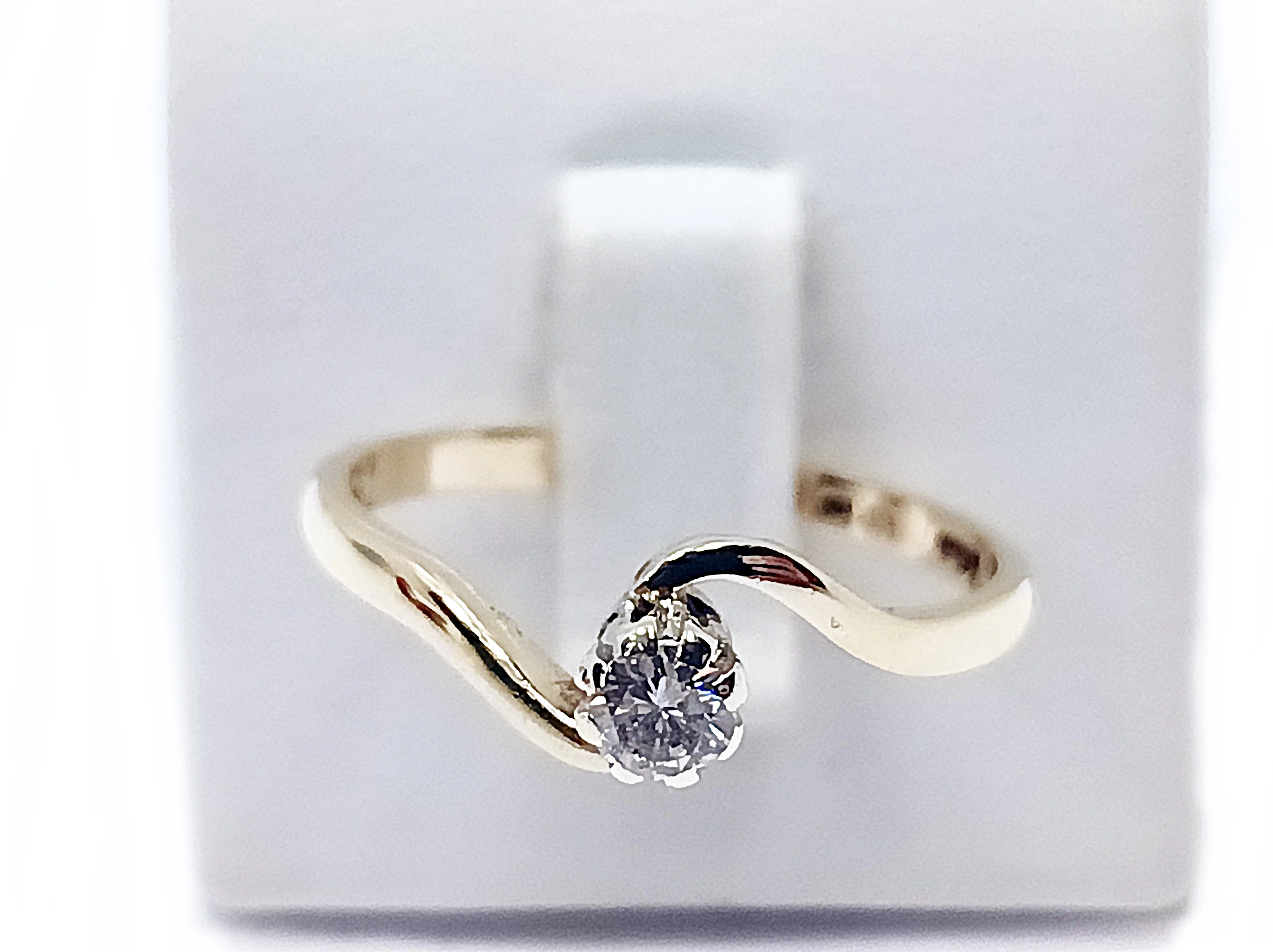 zloty-pierscionek-375-brylant-019ct-r14-proba-zlota-206646-228250