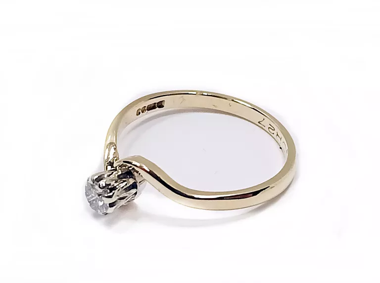 ZŁOTY  PIERŚCIONEK 375 BRYLANT 0,19CT R14