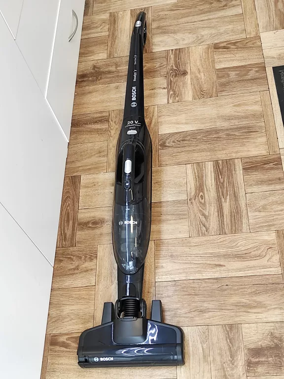 odkurzacz-bezprzewodowy-bosh-bchf220b-readyyy-model-bchf220b