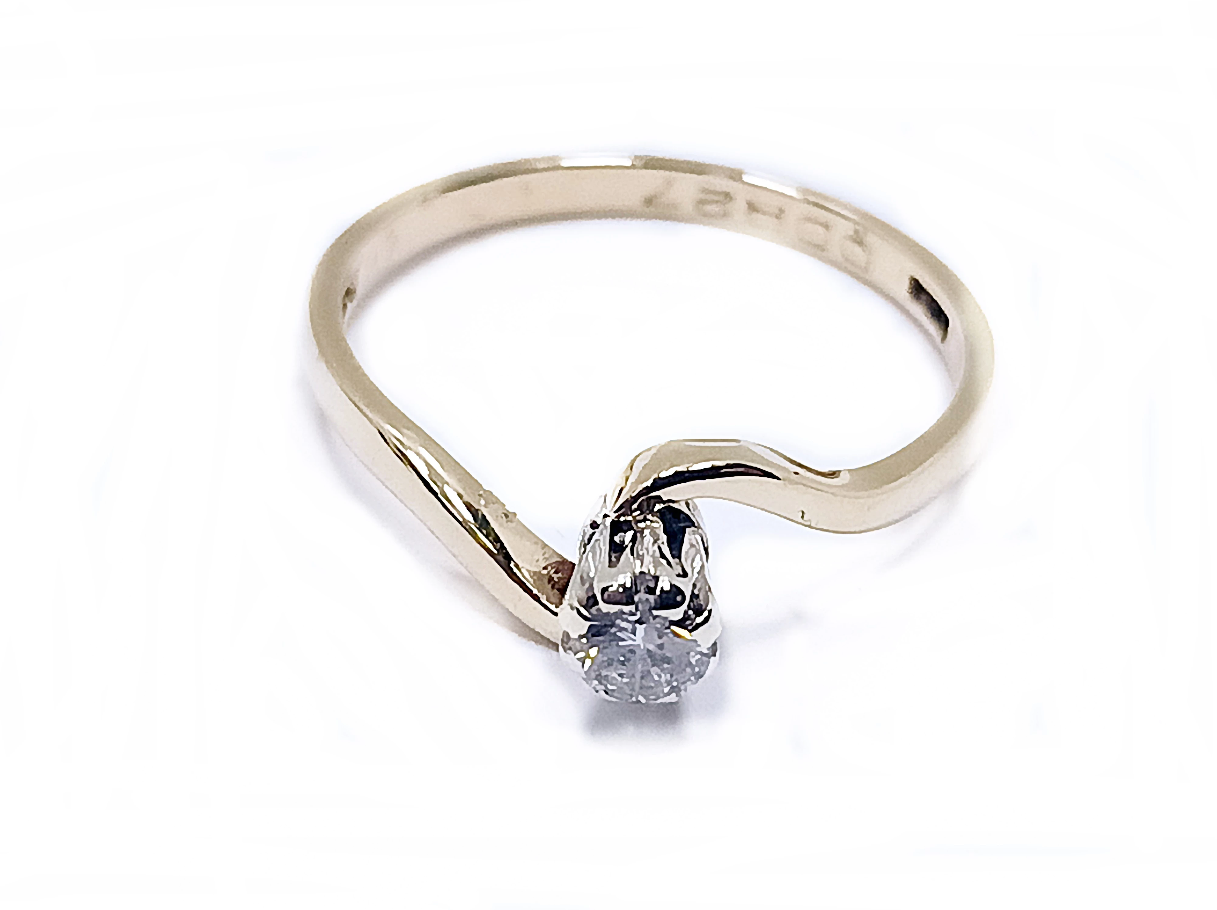 zloty-pierscionek-375-brylant-019ct-r14-ean-gtin-5905868205893