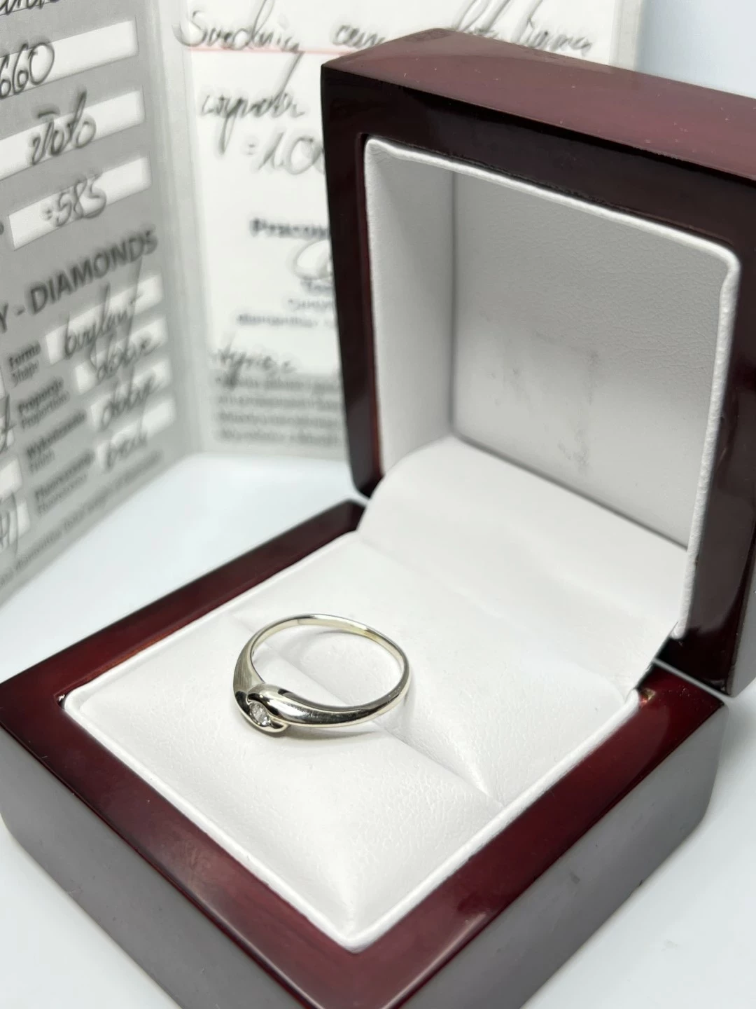 pierscionek-z-diamentem-biale-zloto-585-kamien-17088-8388608