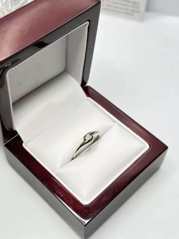 pierscionek-z-diamentem-biale-zloto-585-waga-230