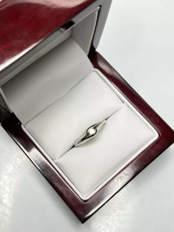 pierscionek-z-diamentem-biale-zloto-585-kolor-dominujacy-205826-225038