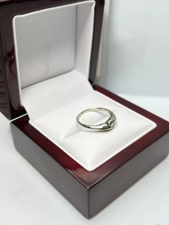 pierscionek-z-diamentem-biale-zloto-585-material-15835-2