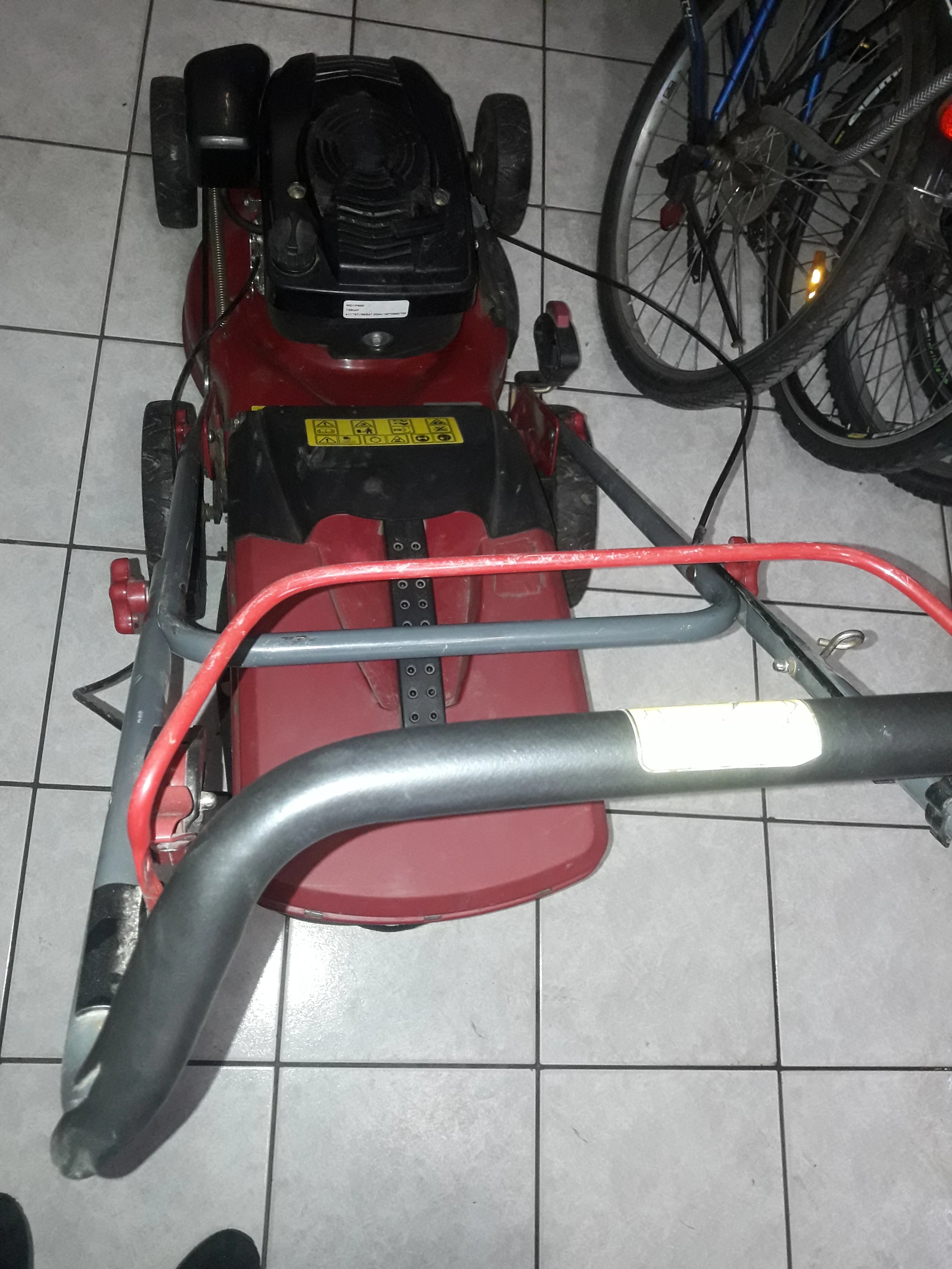 kosiarka-spalinowa-performec-pplm139hkosz-pojemnosc-silnika-139