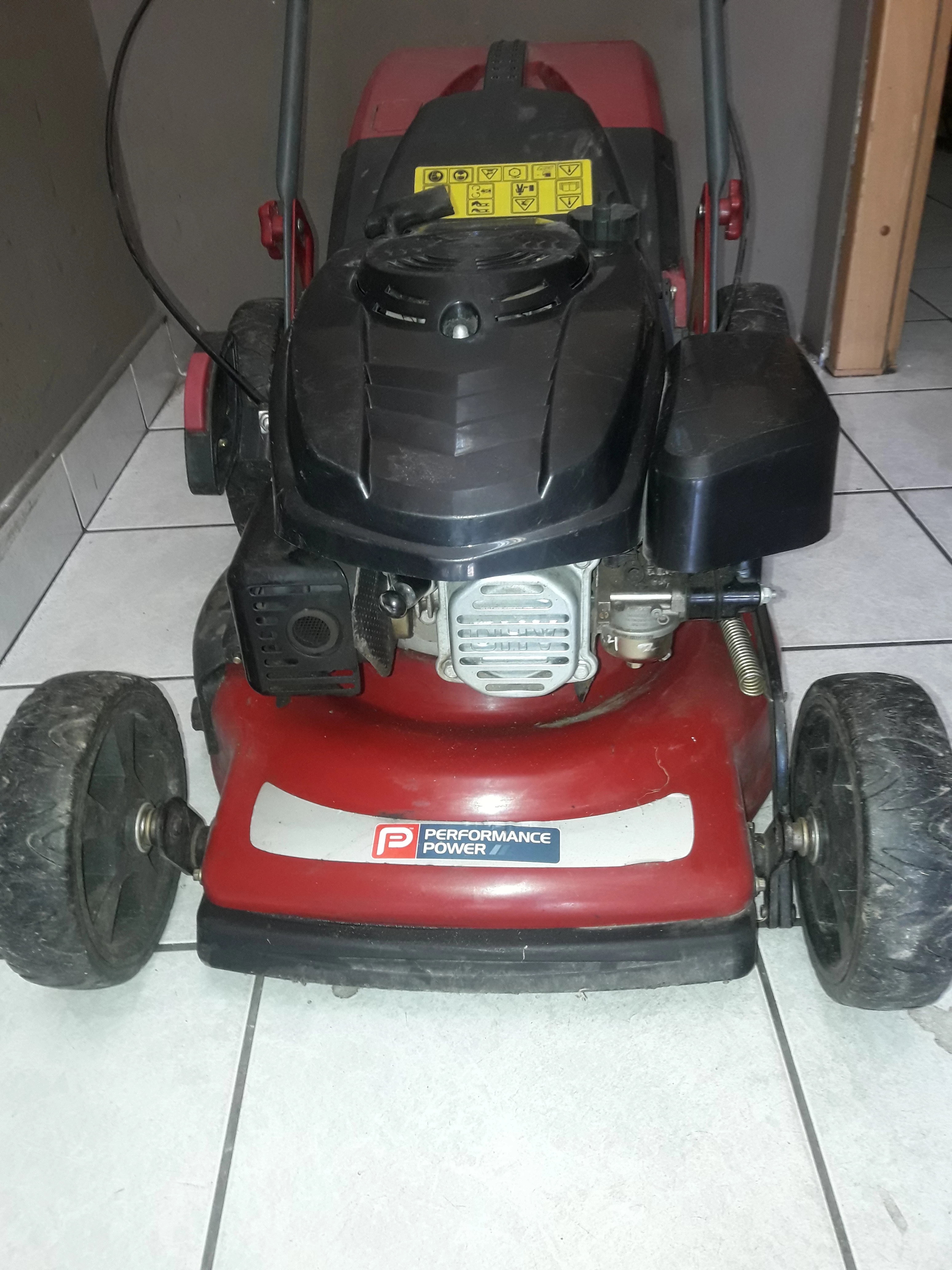 kosiarka-spalinowa-performec-pplm139hkosz-marka-kingfisher