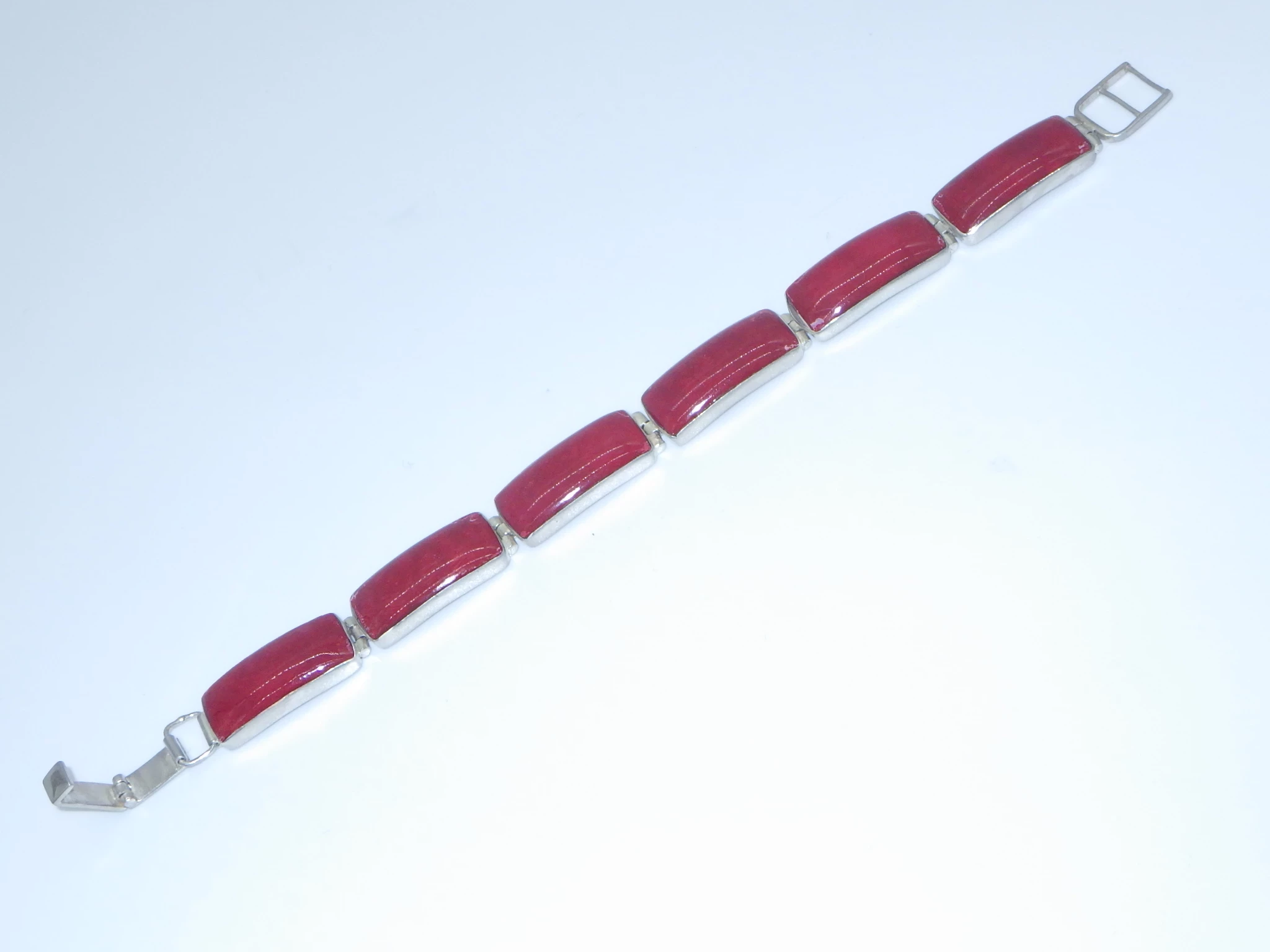 bransoletka-z-czerwonymi-kamieniami-srebro-925-stan-uzywany