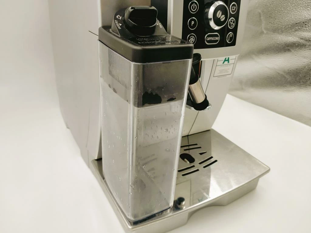delonghi-ecam-23460spudelko-marka-delonghi