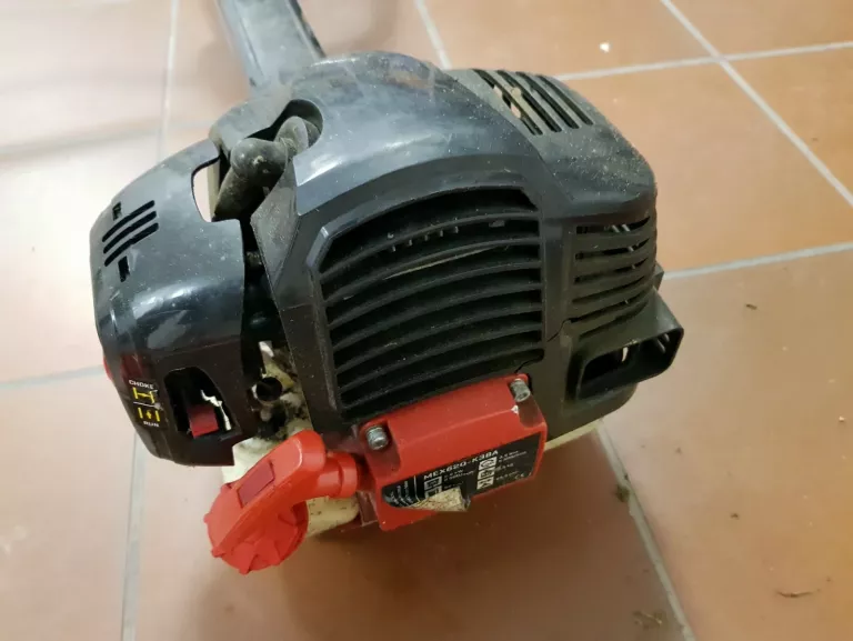 PODKASZARKA SPALINOWA NAC MEX620