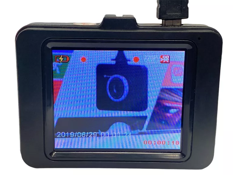 kamerka-samochodowa-tracer-mobivivid-model-mobivivid