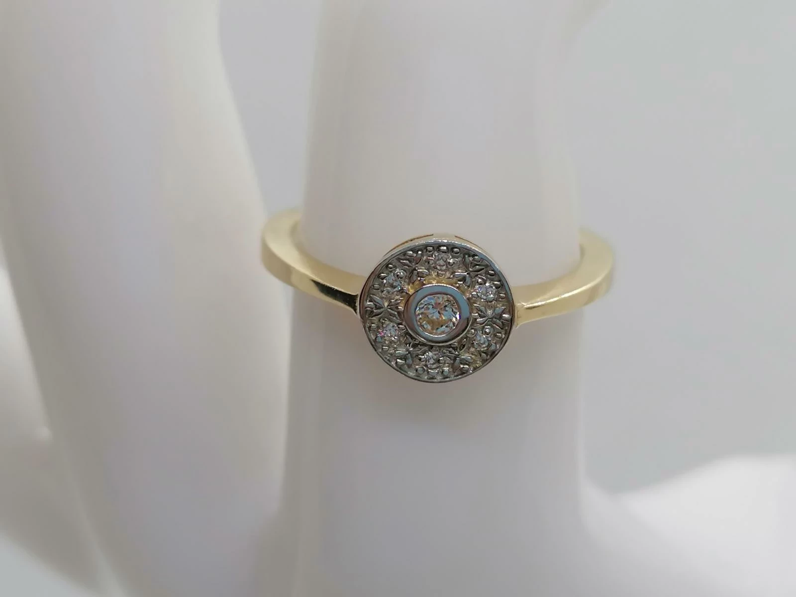 zloty-pierscionek-z-cyrkoniami-585-r14-material-15835-2