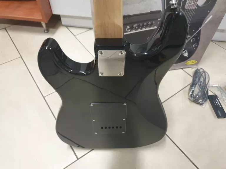 gitara-elektryczna-wzmacniacz-clifton-zestaw-ean-gtin-4020833938123