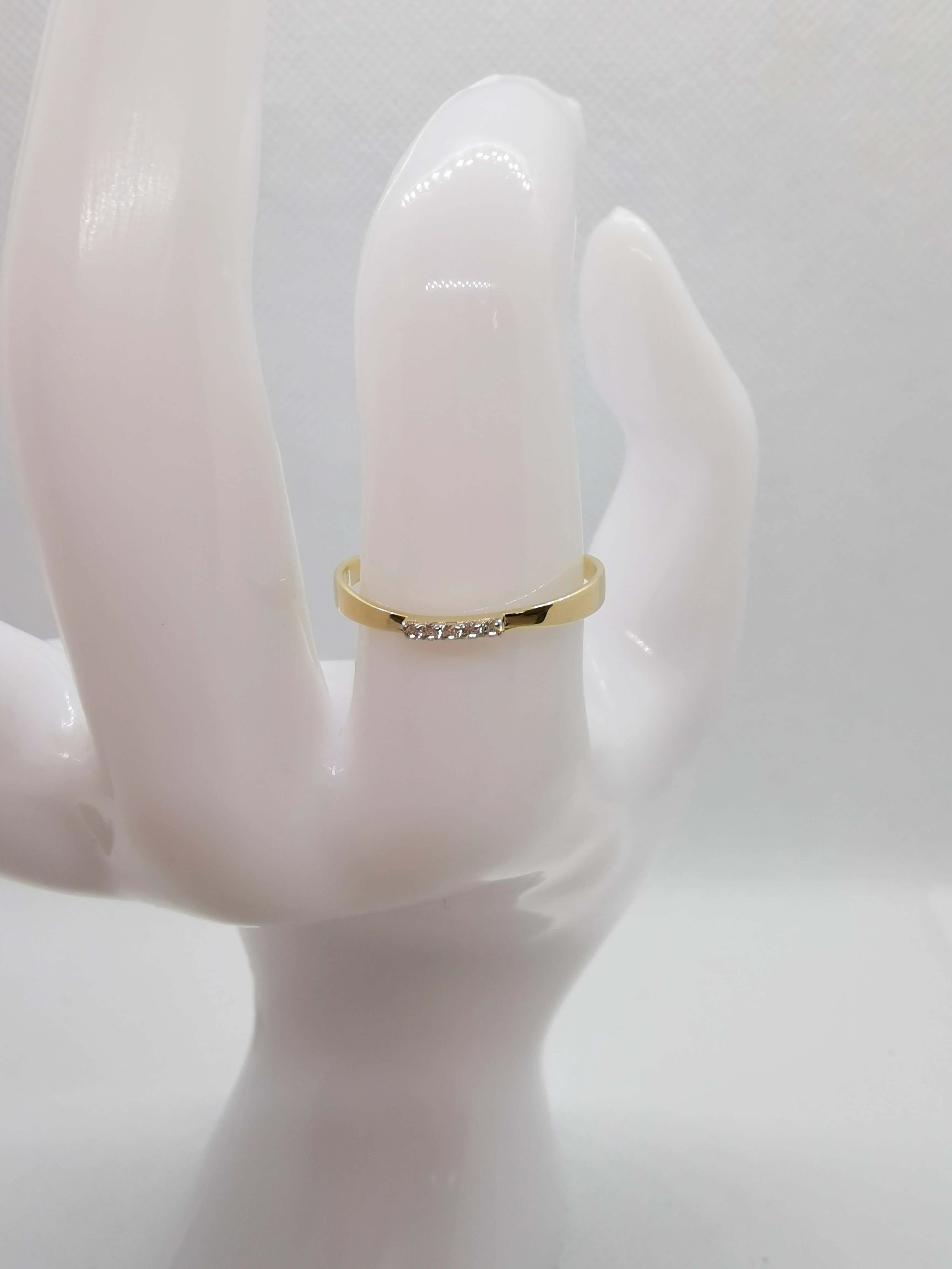 zloty-pierscionek-z-drobnymi-cyrkoniami-085g16-gen-augusta-emila-fieldorfa-nila-2c-ostroleka