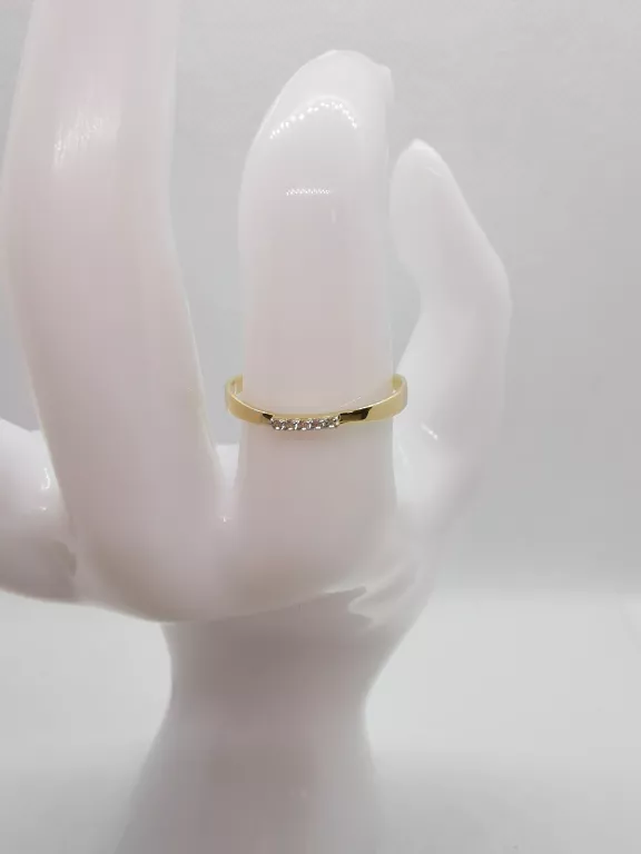 zloty-pierscionek-z-drobnymi-cyrkoniami-085g16-gen-augusta-emila-fieldorfa-nila-2c-ostroleka