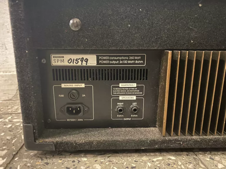 WZMACNIACZ POWER MIXER BOX ELECTRONICS SPM 200