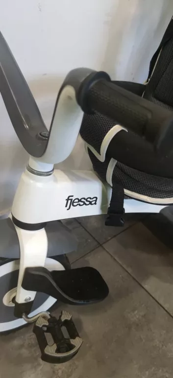 FJESSA CITY GRAFITOWY ROWEREK TRÓJKOŁOWY