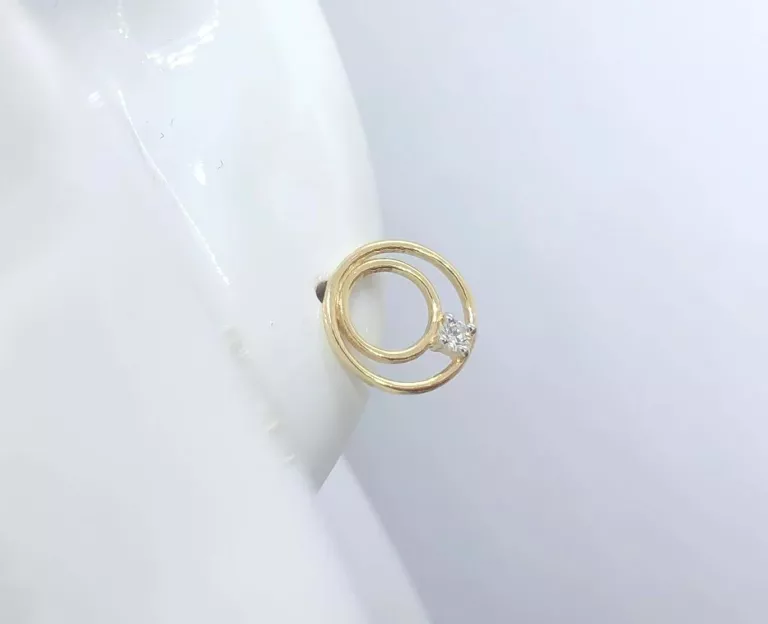 urocze-zlote-kolczyki-585122g-material-zloto