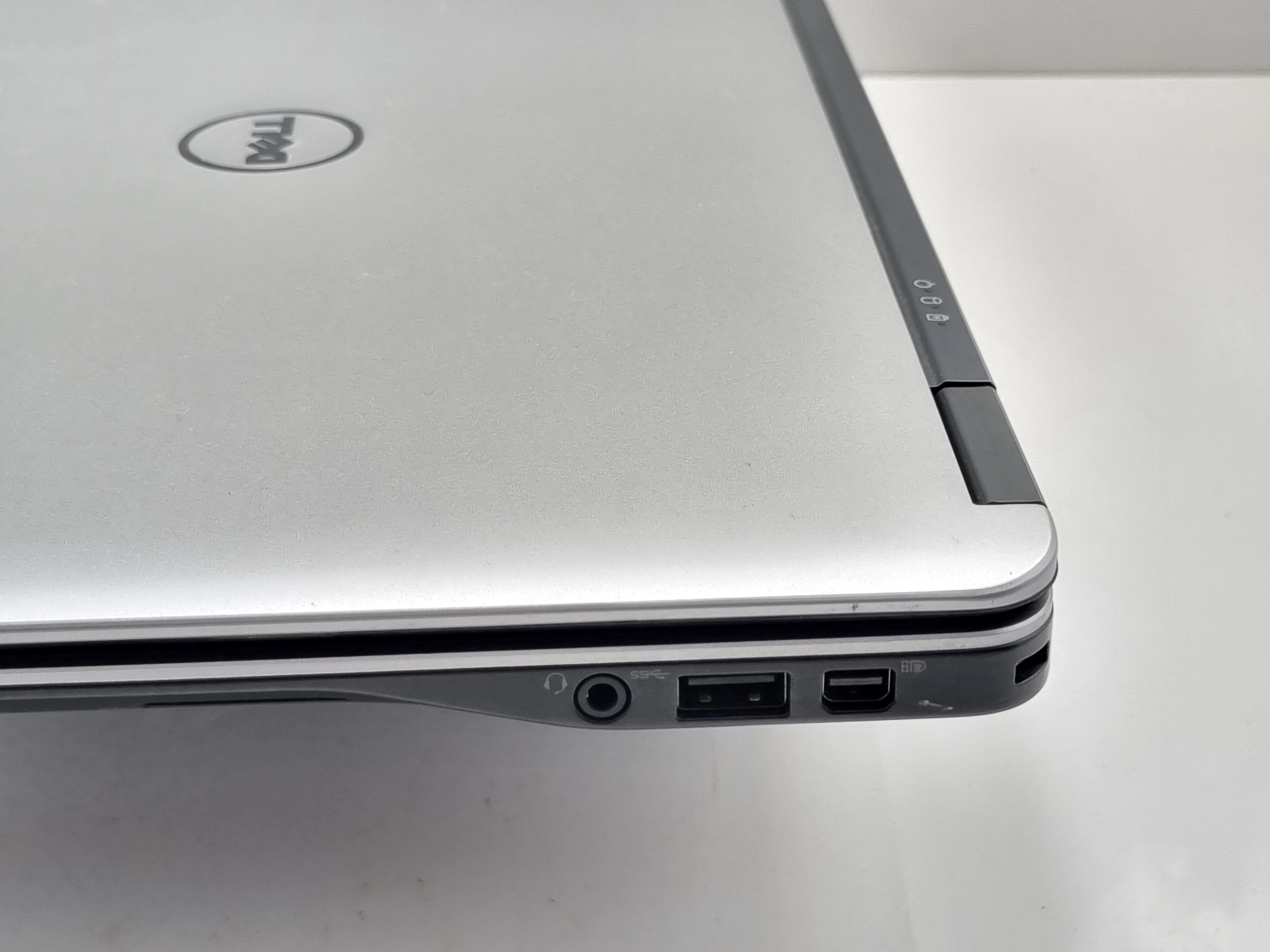 dell-latitude-e7240-i7ram8gbssd-256win10-pr-seria-procesora-intel-core-i7