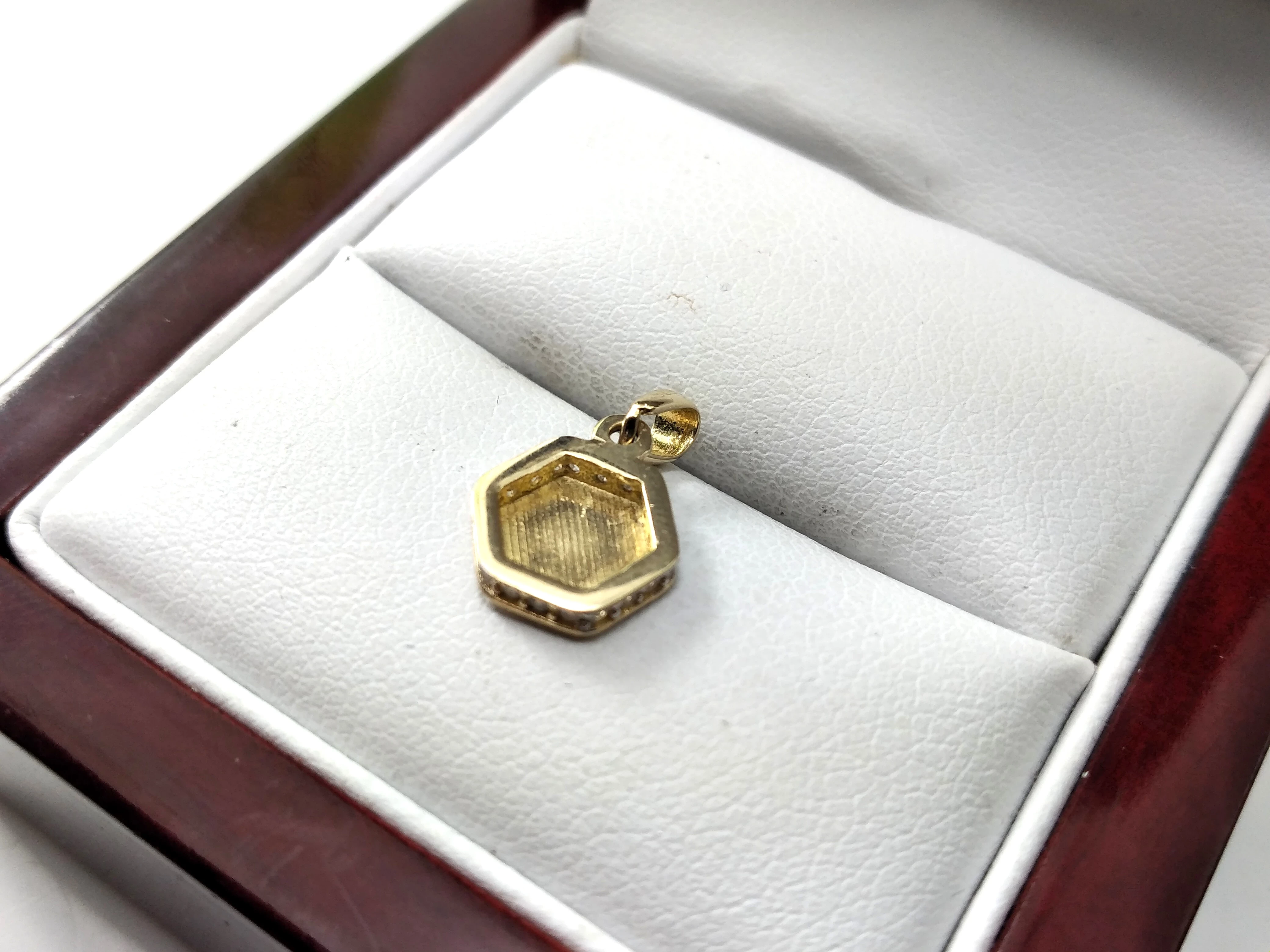 zlota-zawieszka-szesciokat-cyrkonie-092g-14k-stan-11323-2