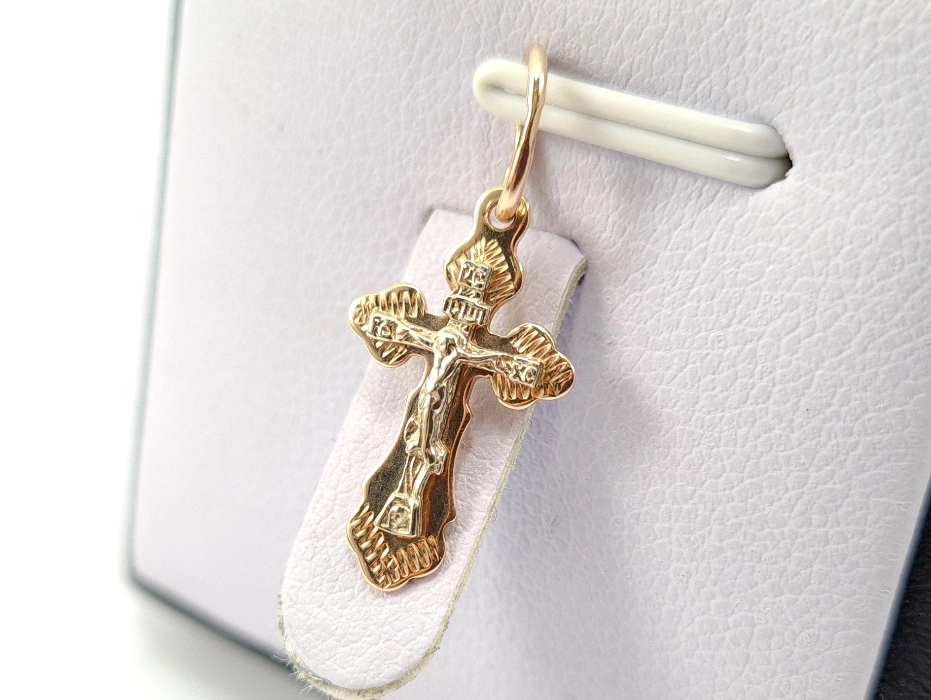 piekna-zlota-zawieszka-krzyzyk-p585-070g-ean-gtin-6932308200049