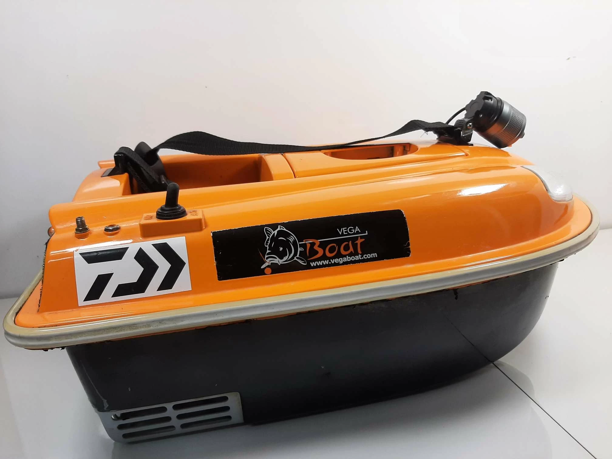 lodka-zanetowa-vegaboat-mini-pilot-torba-moro-stan-uzywany