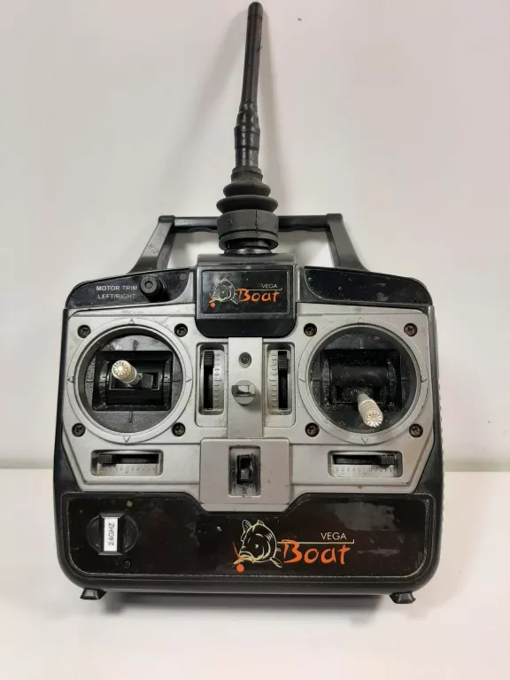 lodka-zanetowa-vegaboat-mini-pilot-torba-moro-marka-vegaboat