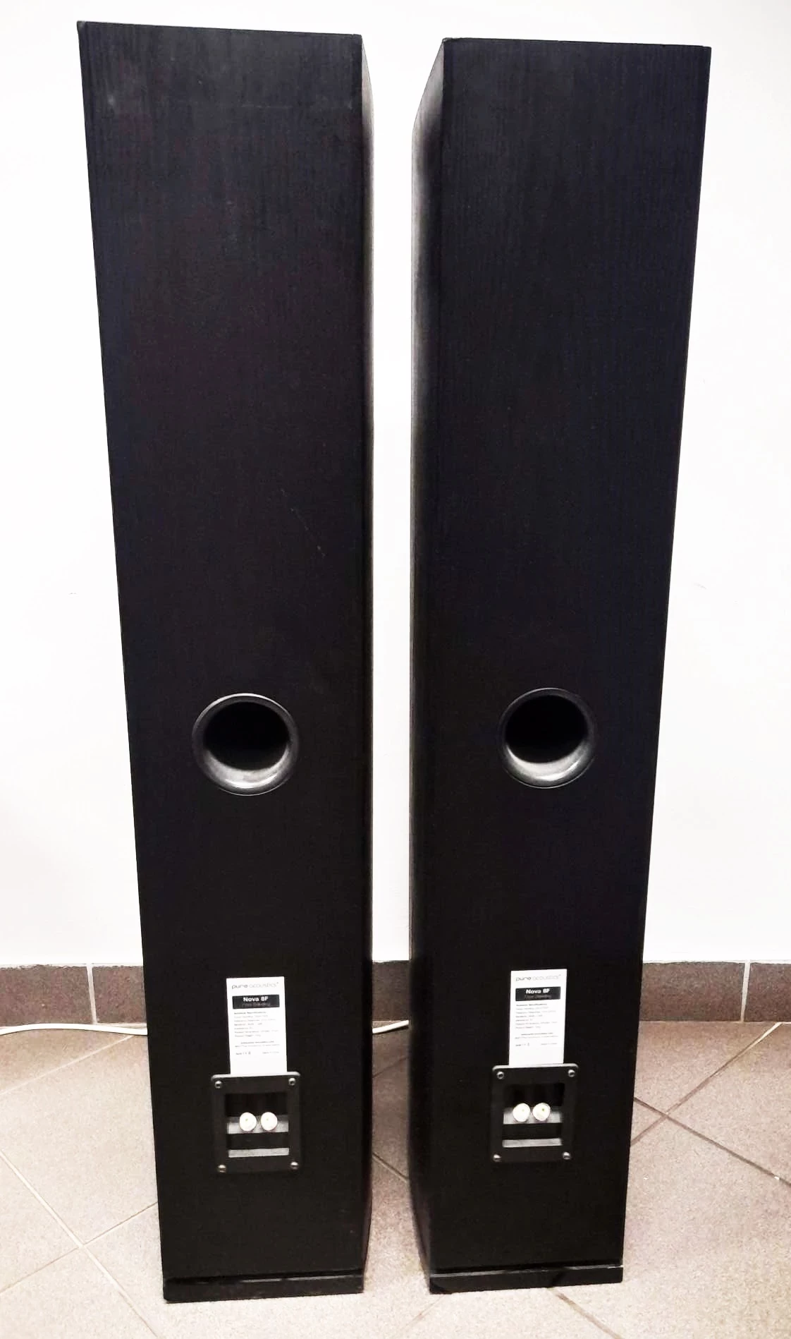 kolumny-podlogowe-pure-acoustics-nova-8f-250-w-konstrukcja-dwudrozne