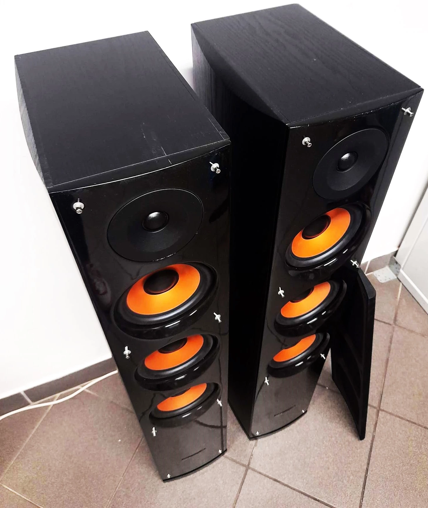 kolumny-podlogowe-pure-acoustics-nova-8f-250-w-rodzaj-podlogowe